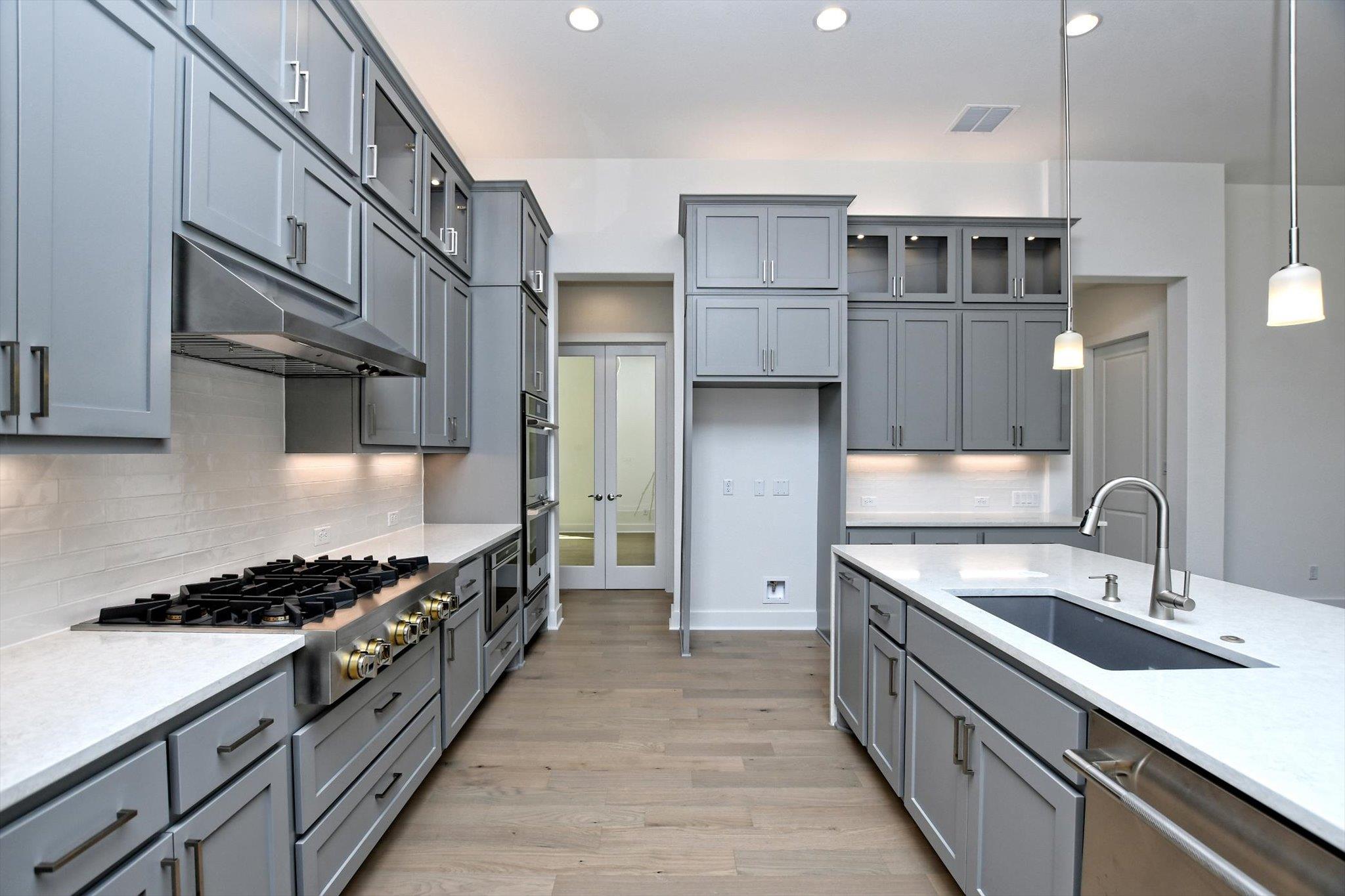 101 Nighthorse, Liberty Hill, TX 78642