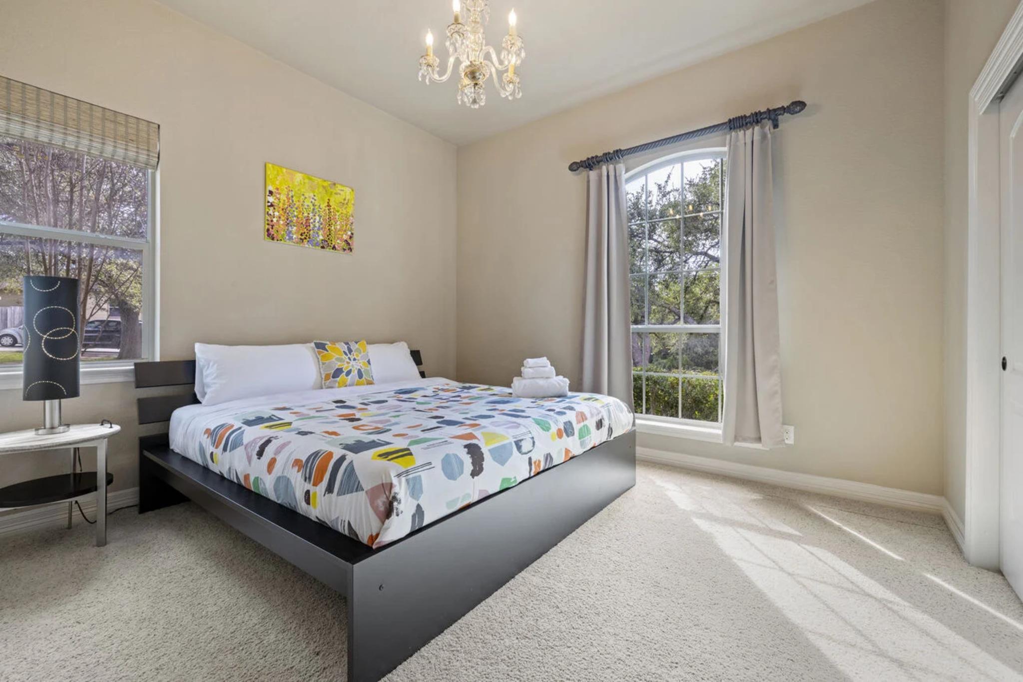 10033 Longhorn Skwy, Dripping Springs, TX 78620