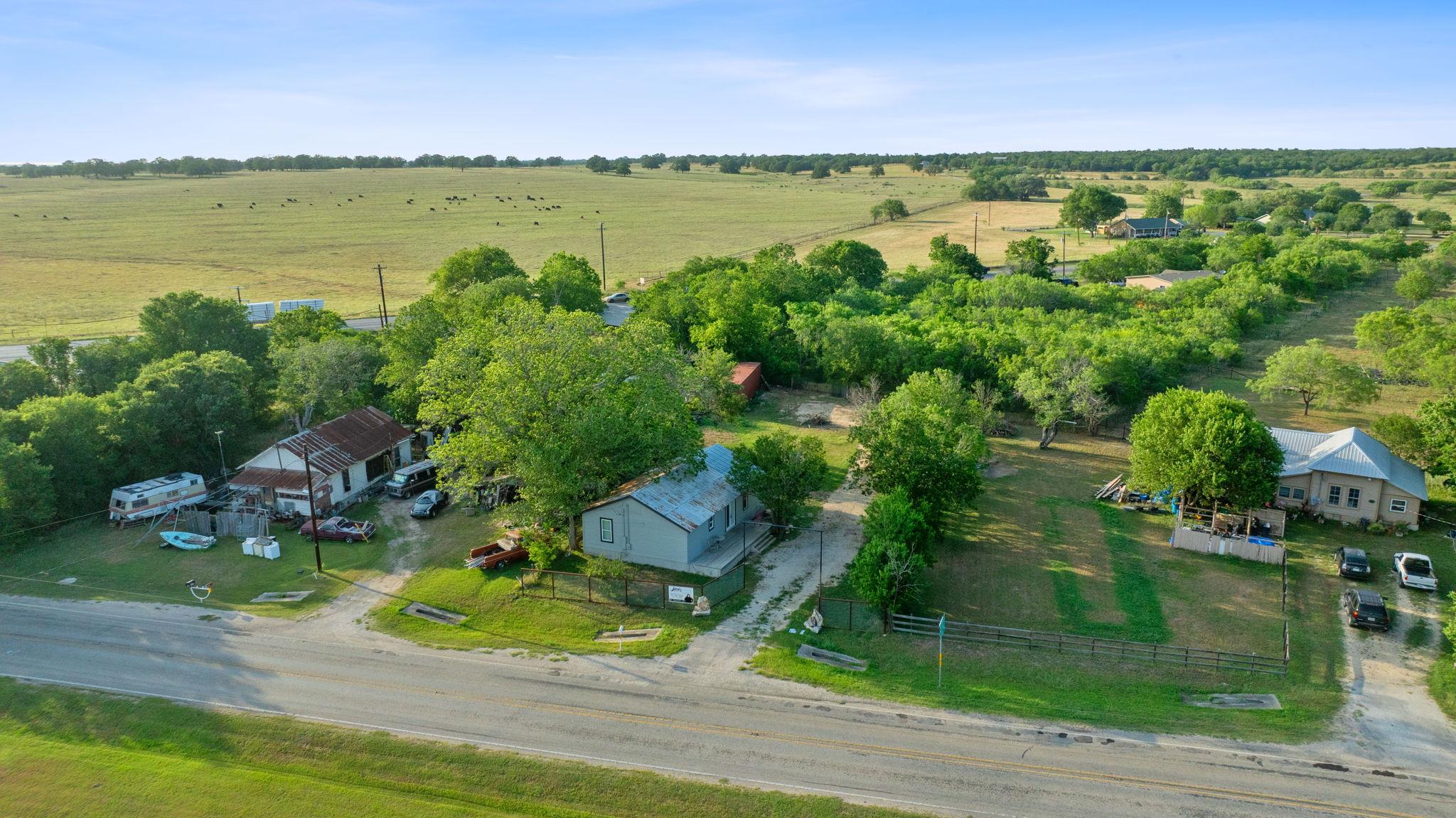 6071 Fm 713, Dale, TX 78616