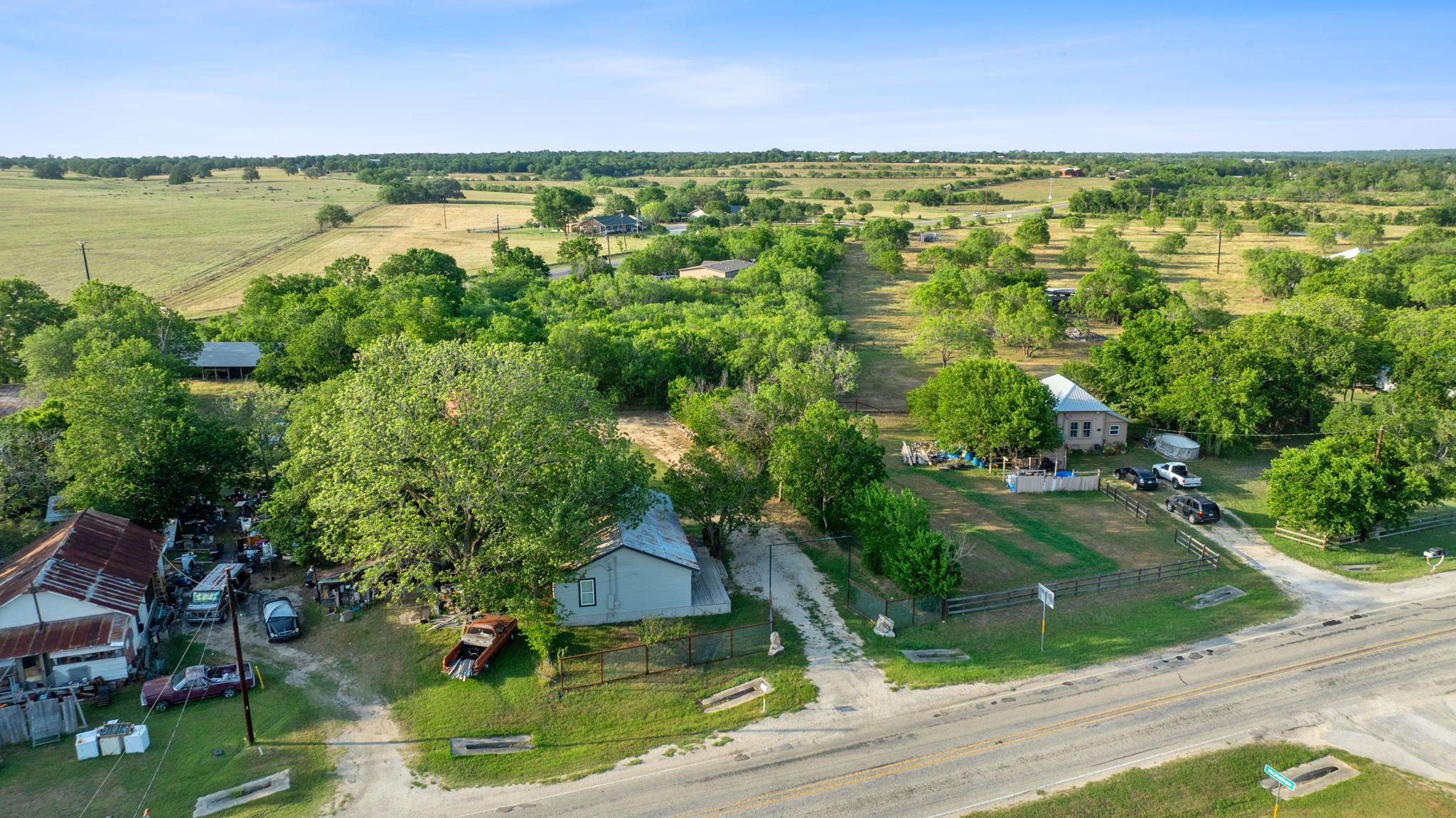 6071 Fm 713, Dale, TX 78616