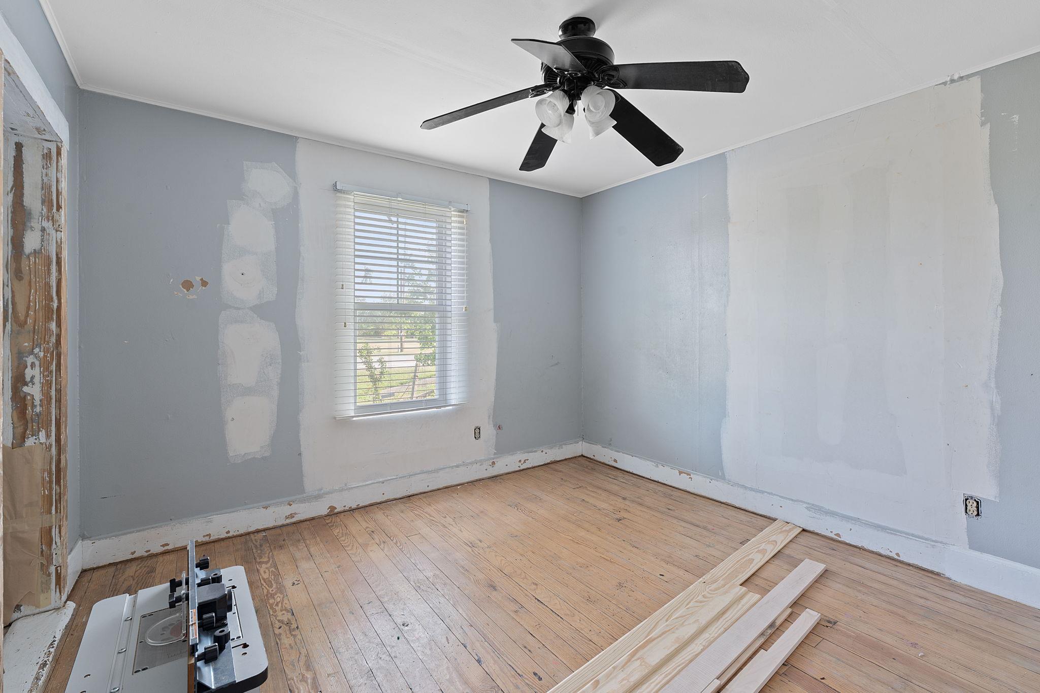 6071 Fm 713, Dale, TX 78616