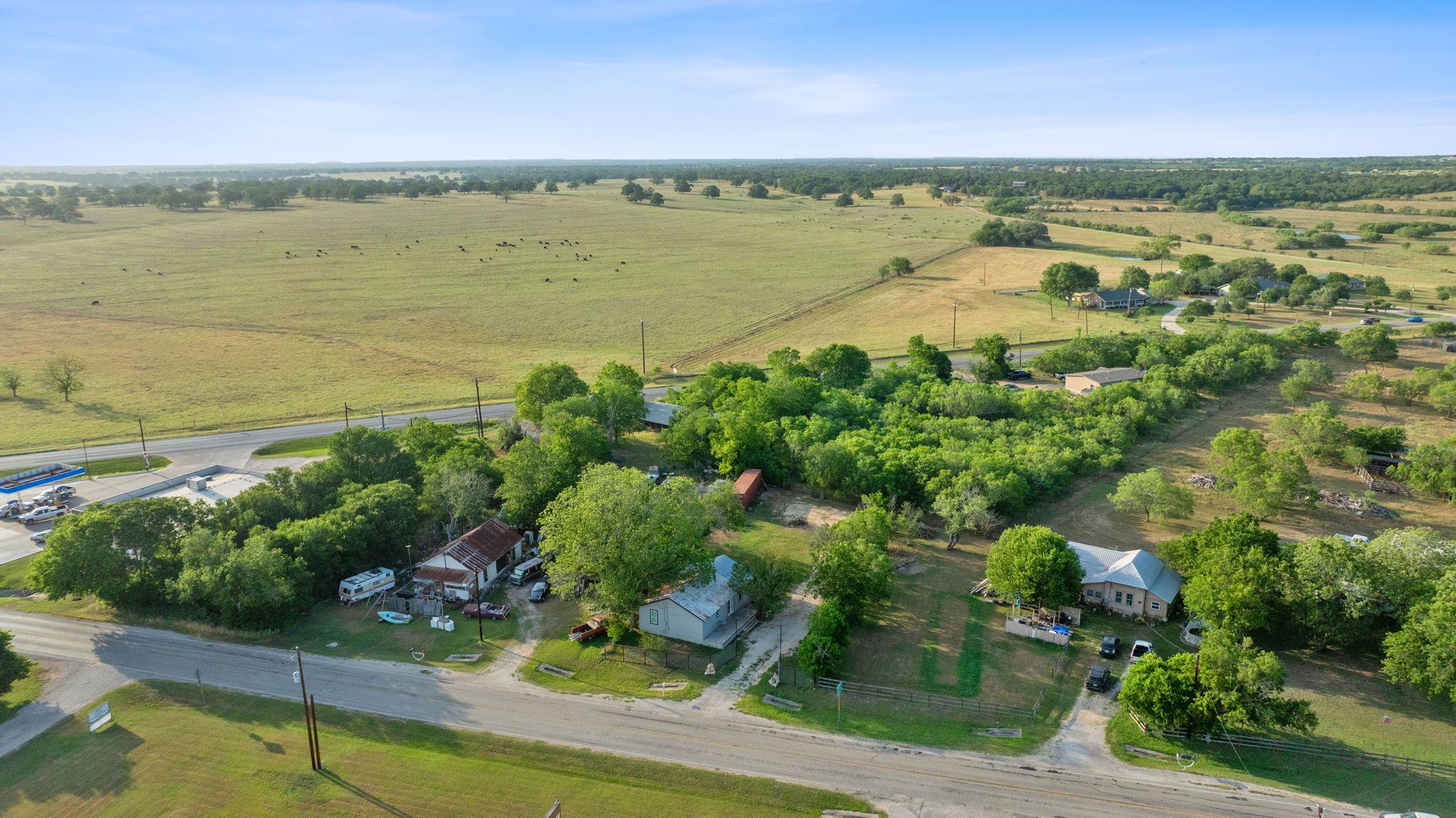 6071 Fm 713, Dale, TX 78616