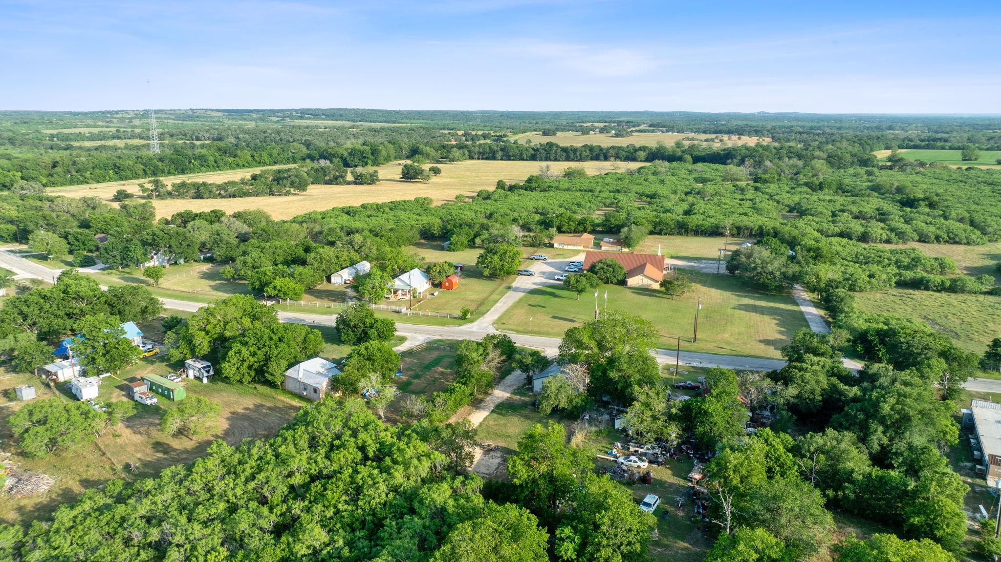 6071 Fm 713, Dale, TX 78616