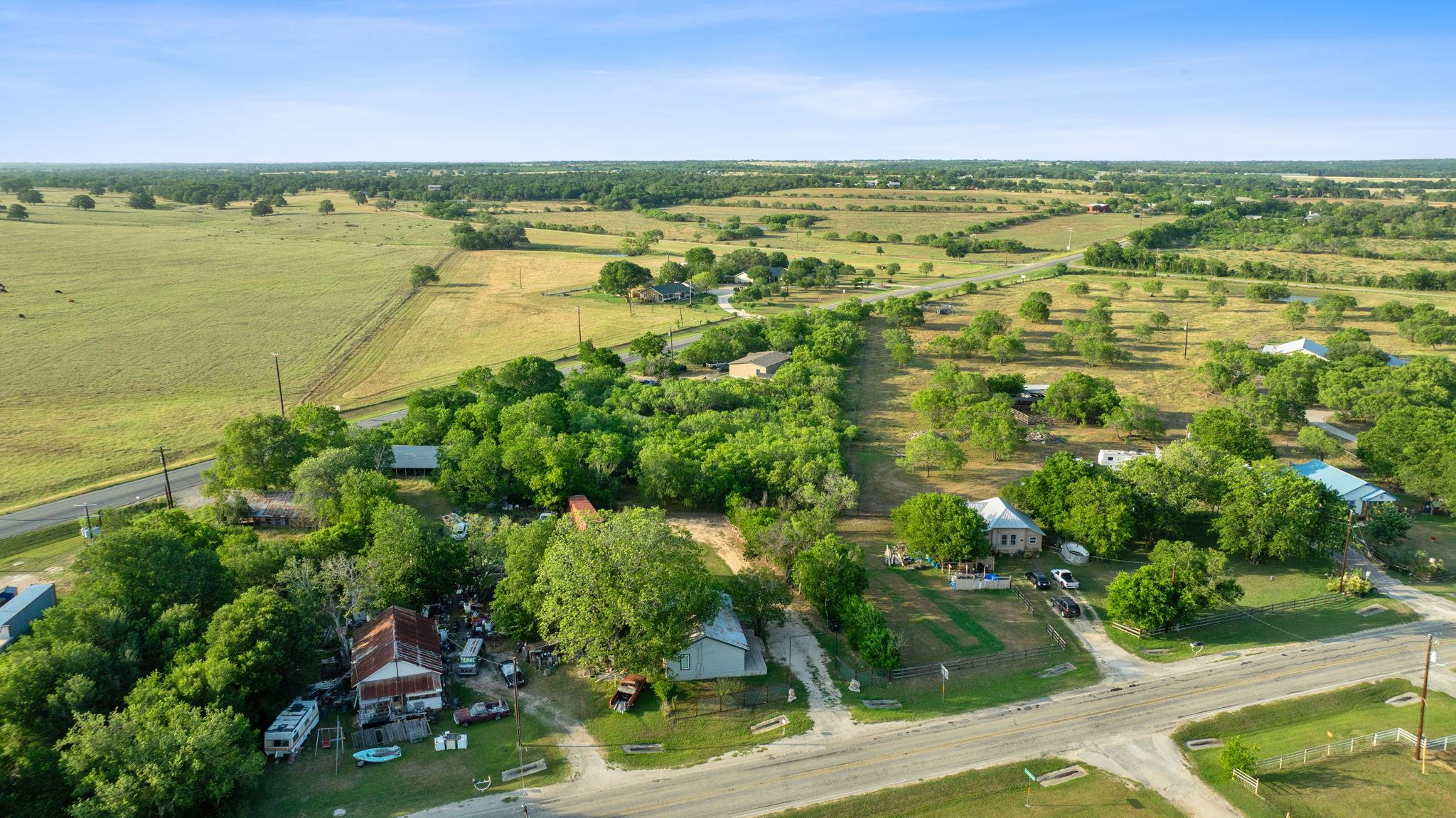 6071 Fm 713, Dale, TX 78616