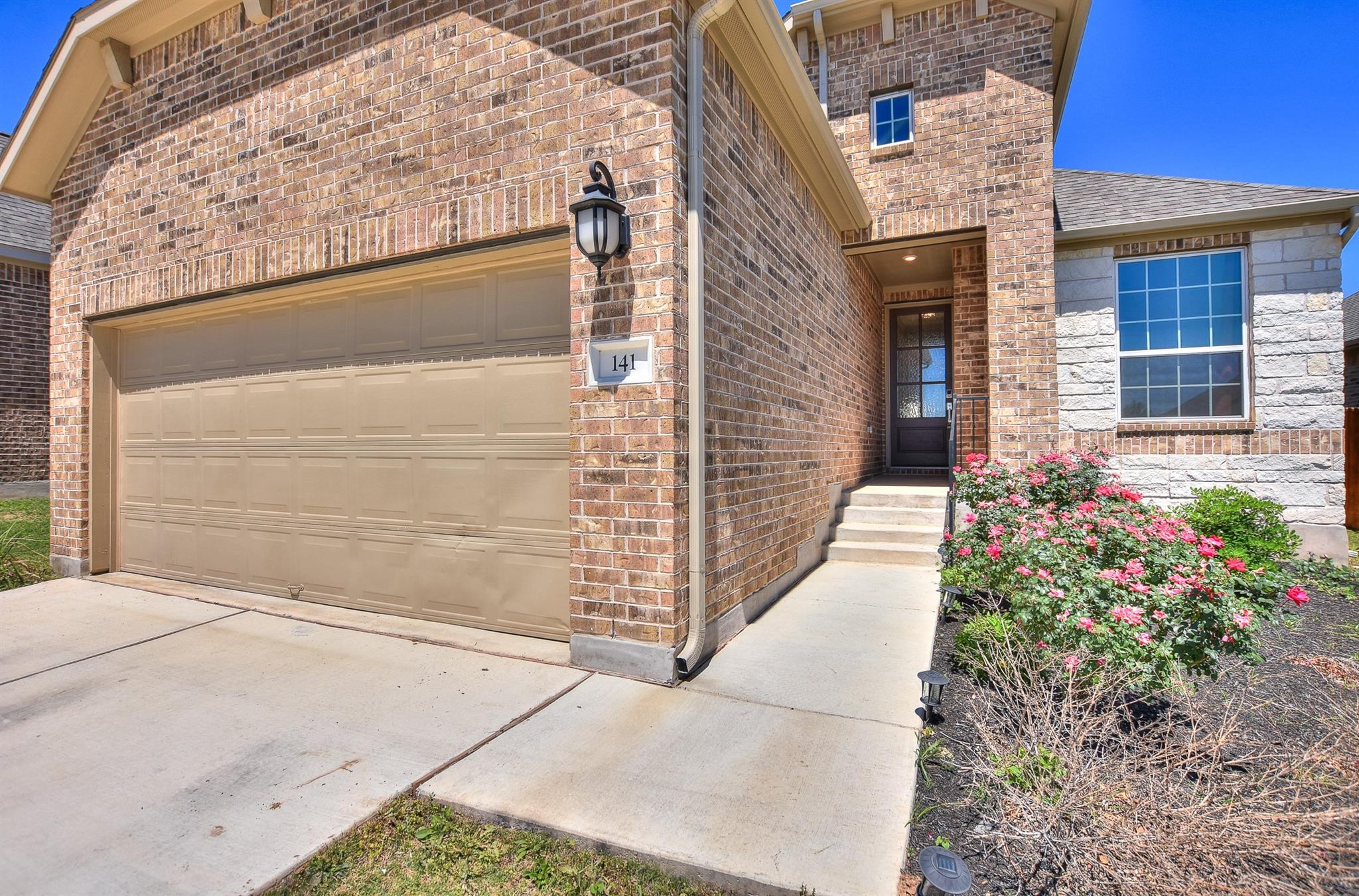 141 Green Knoll Ln, Georgetown, TX 78628