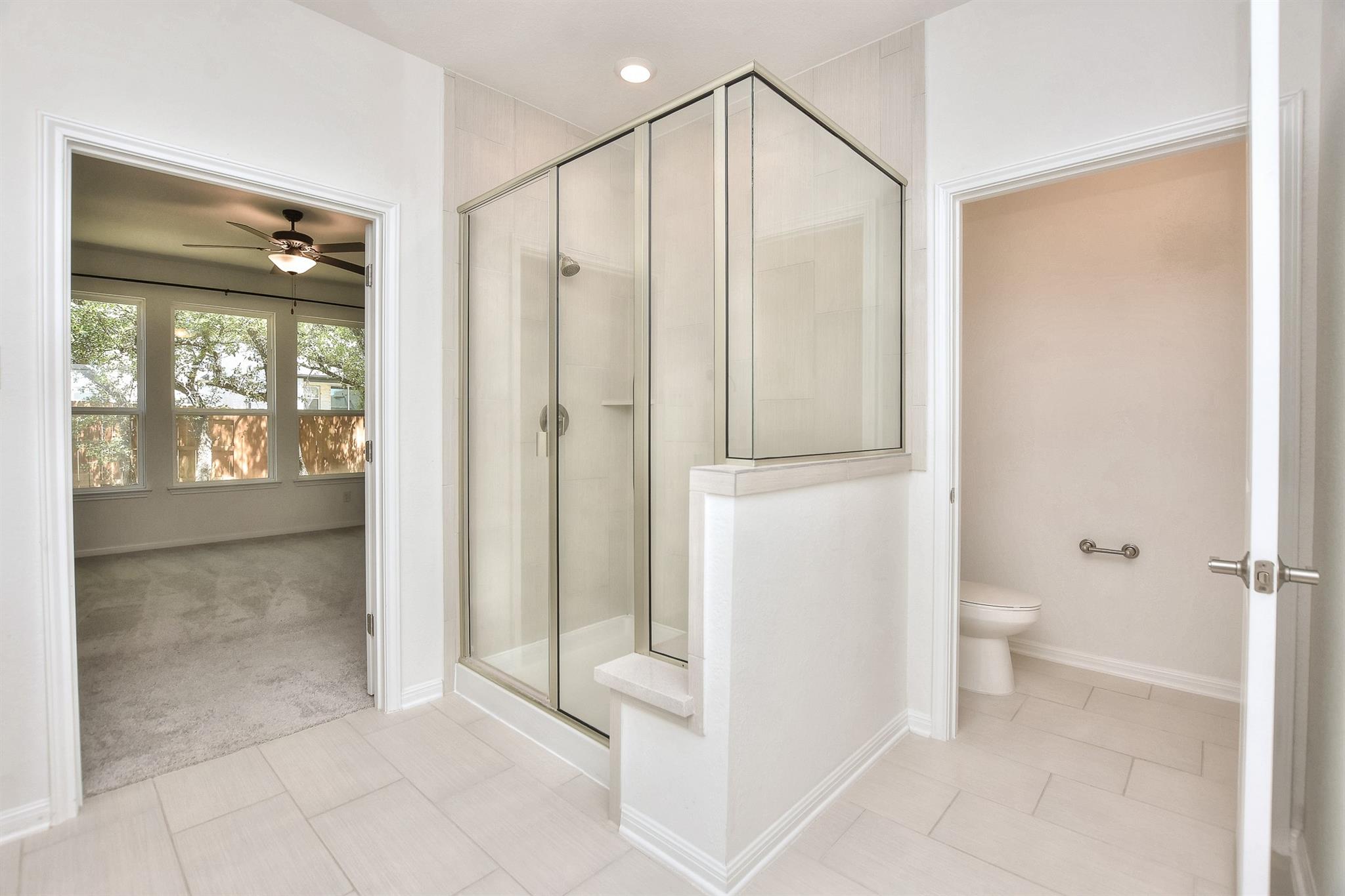 141 Green Knoll Ln, Georgetown, TX 78628