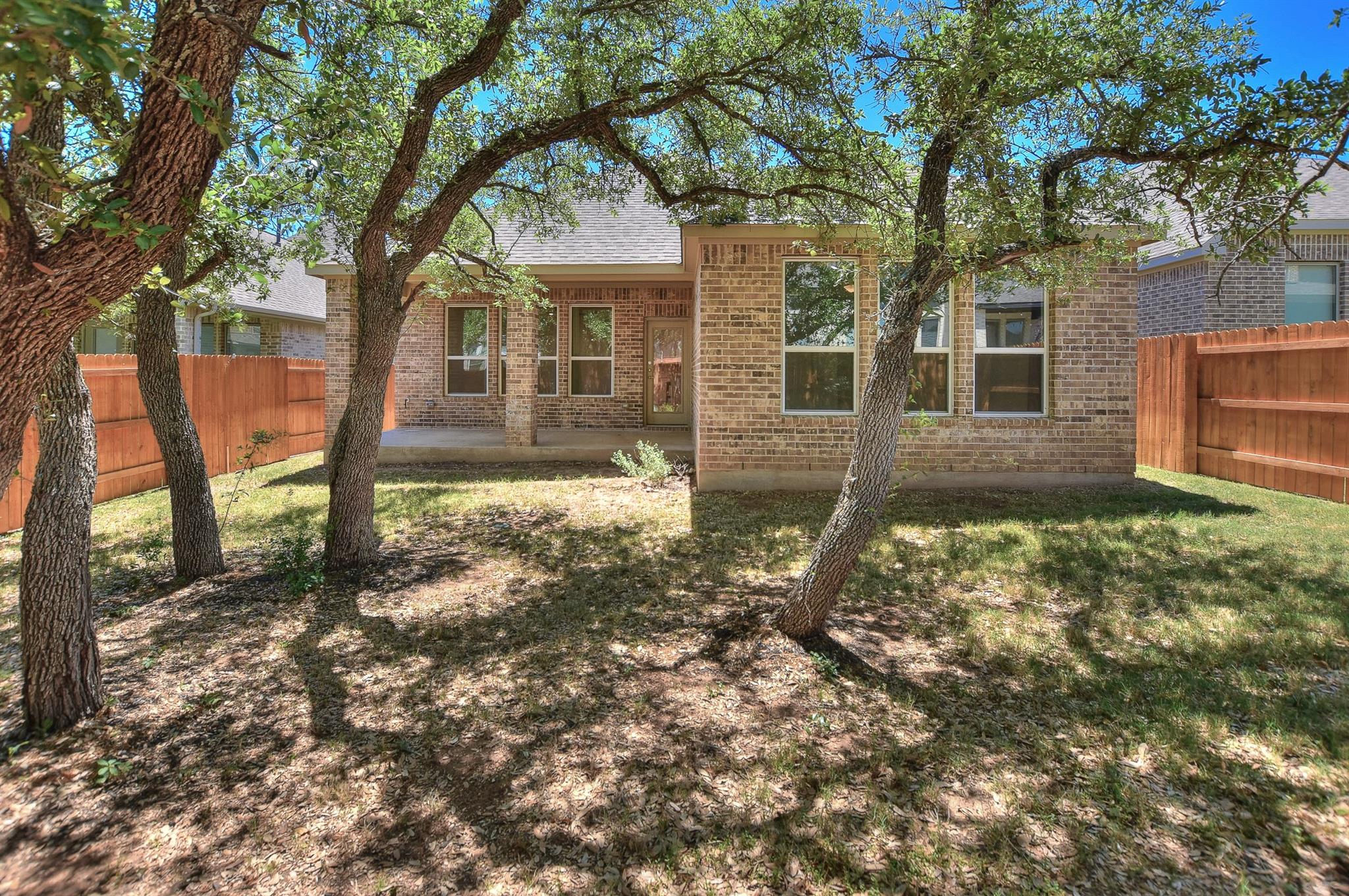 141 Green Knoll Ln, Georgetown, TX 78628