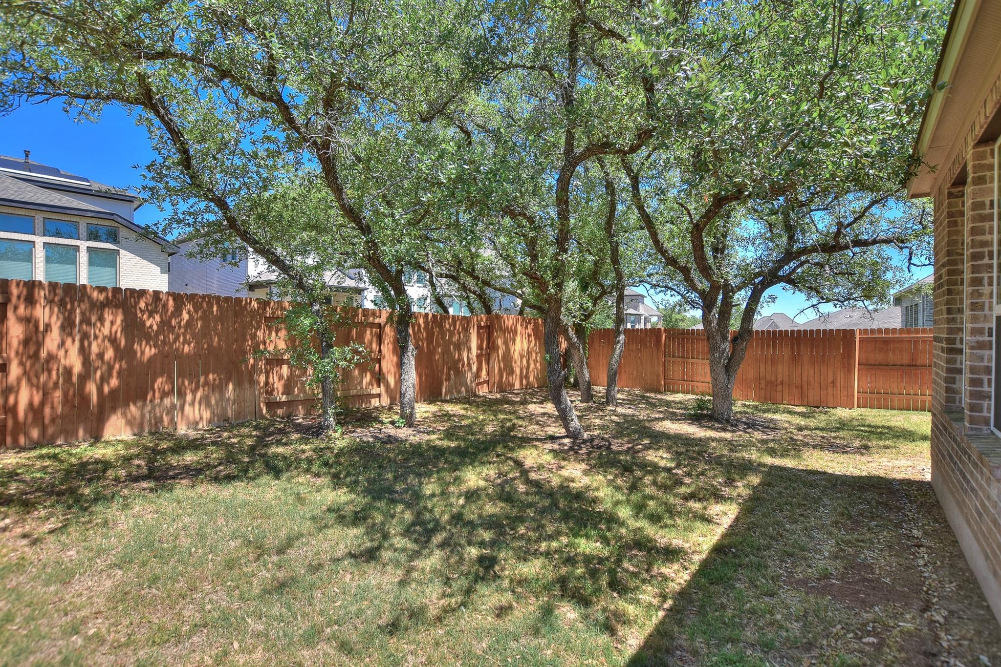 141 Green Knoll Ln, Georgetown, TX 78628