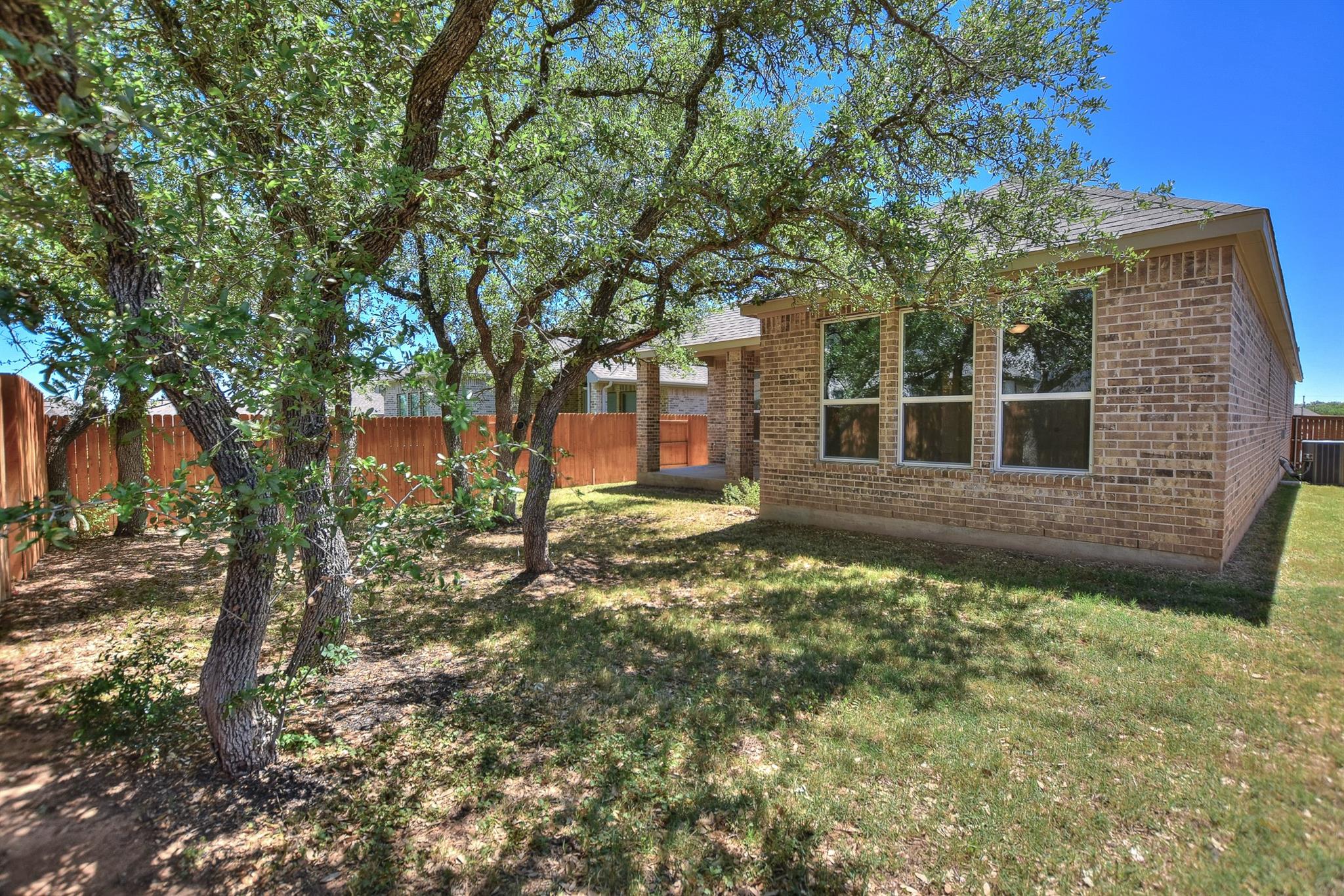 141 Green Knoll Ln, Georgetown, TX 78628