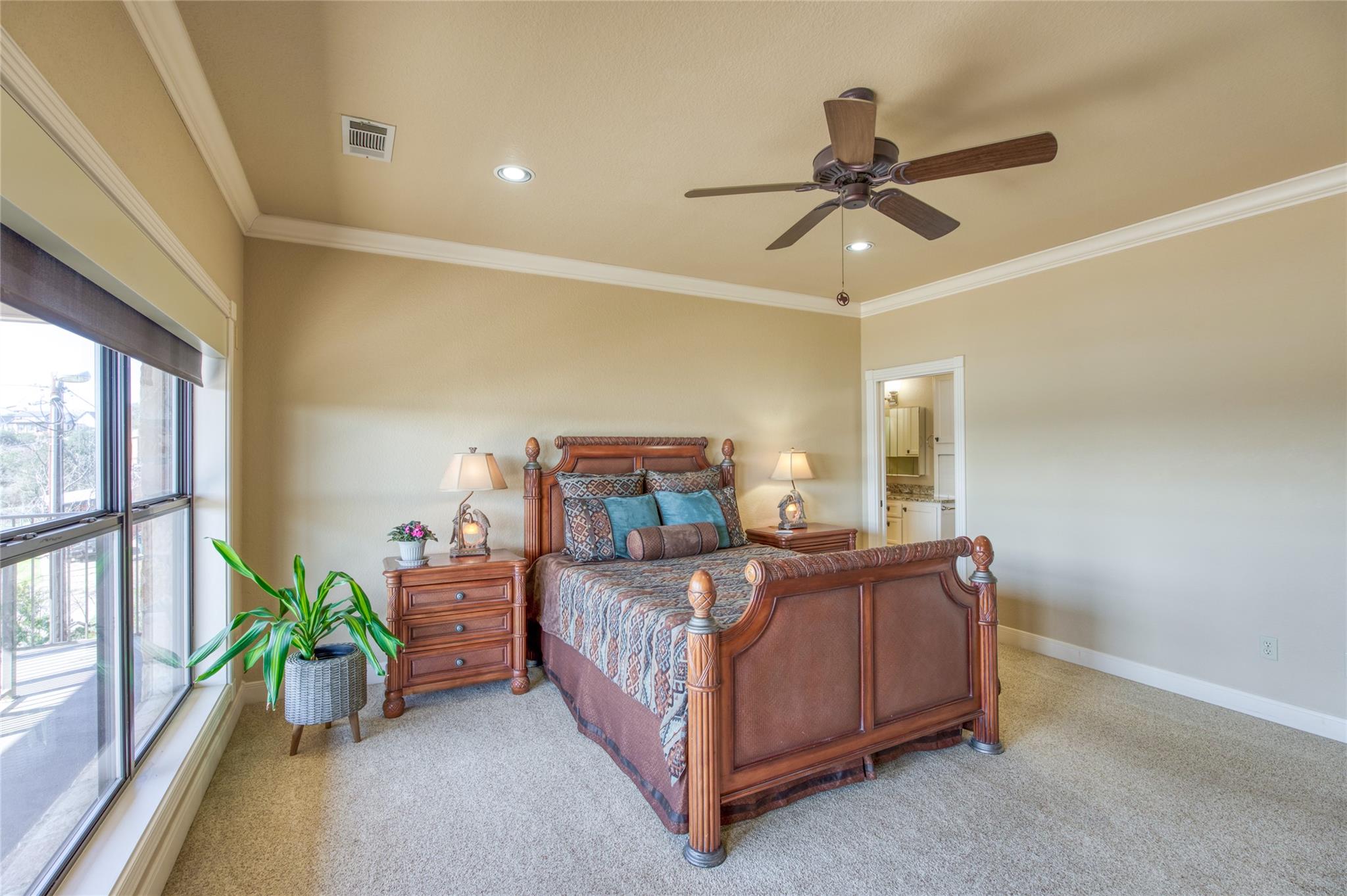 604 N Inwood Rd, Buchanan Dam, TX 78609