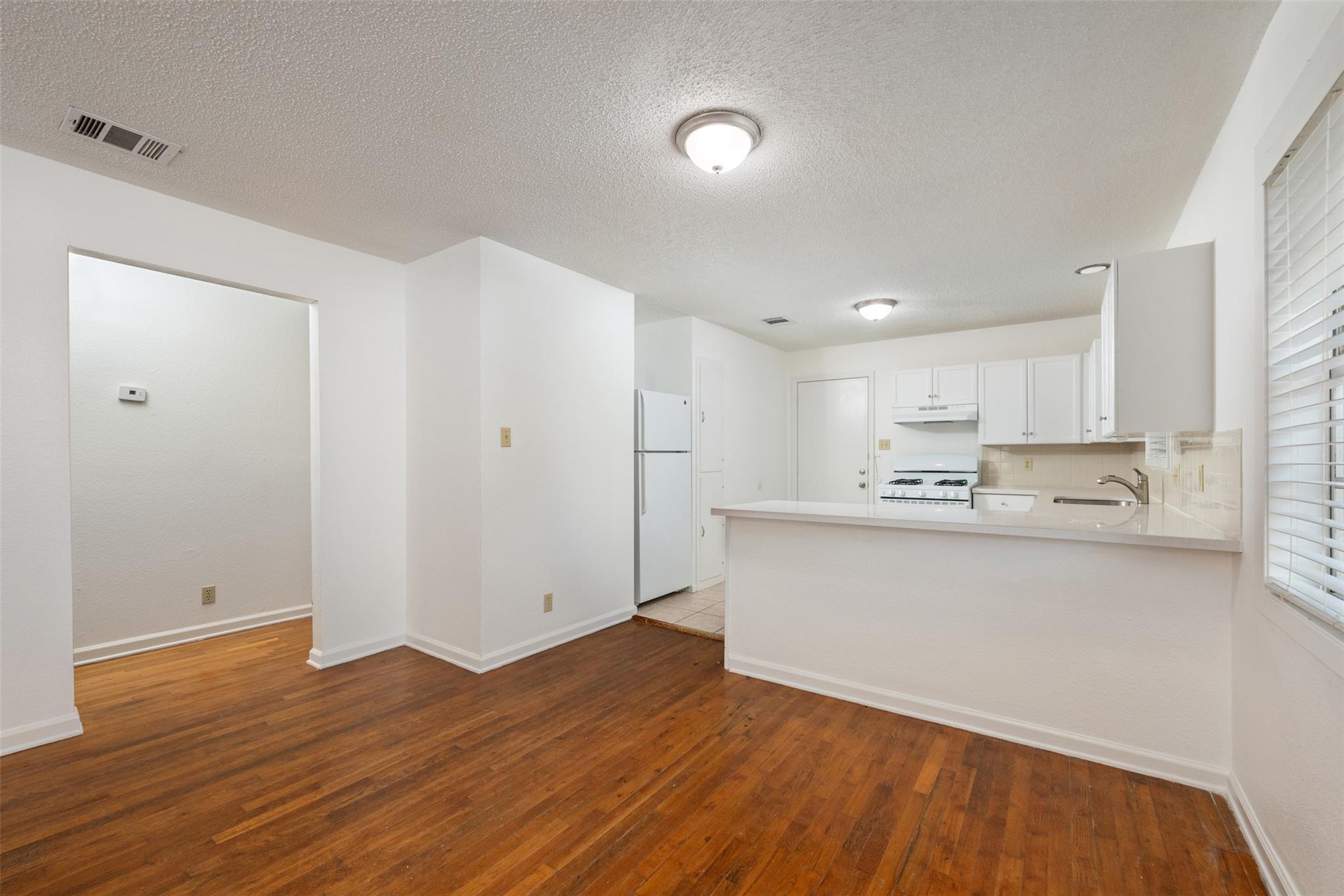 1513 Ruth Ave, Austin, TX 78757