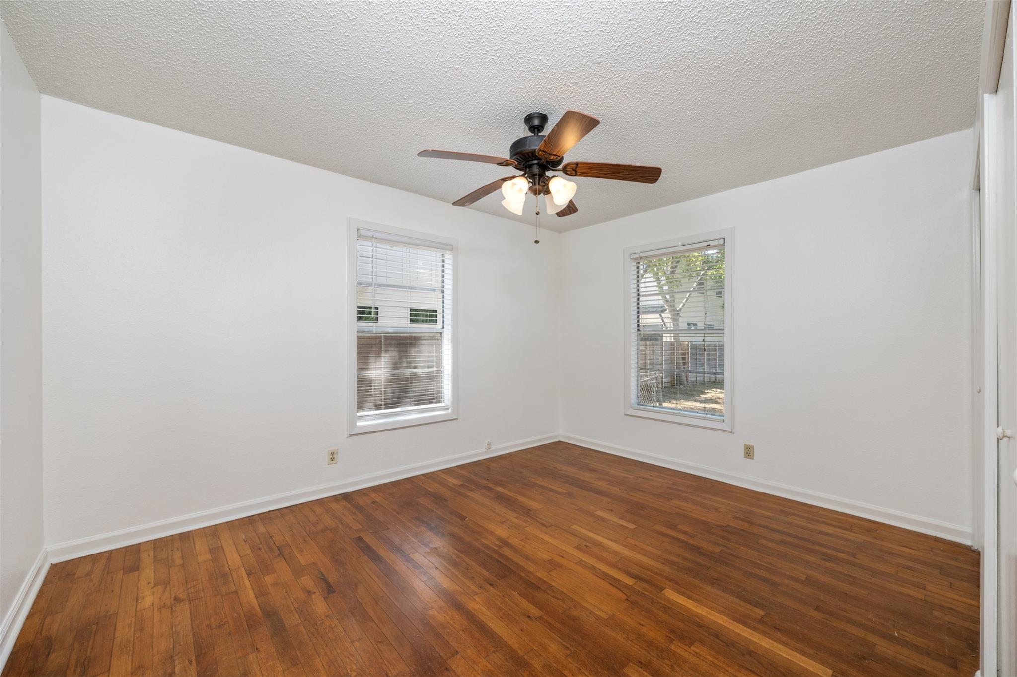 1513 Ruth Ave, Austin, TX 78757