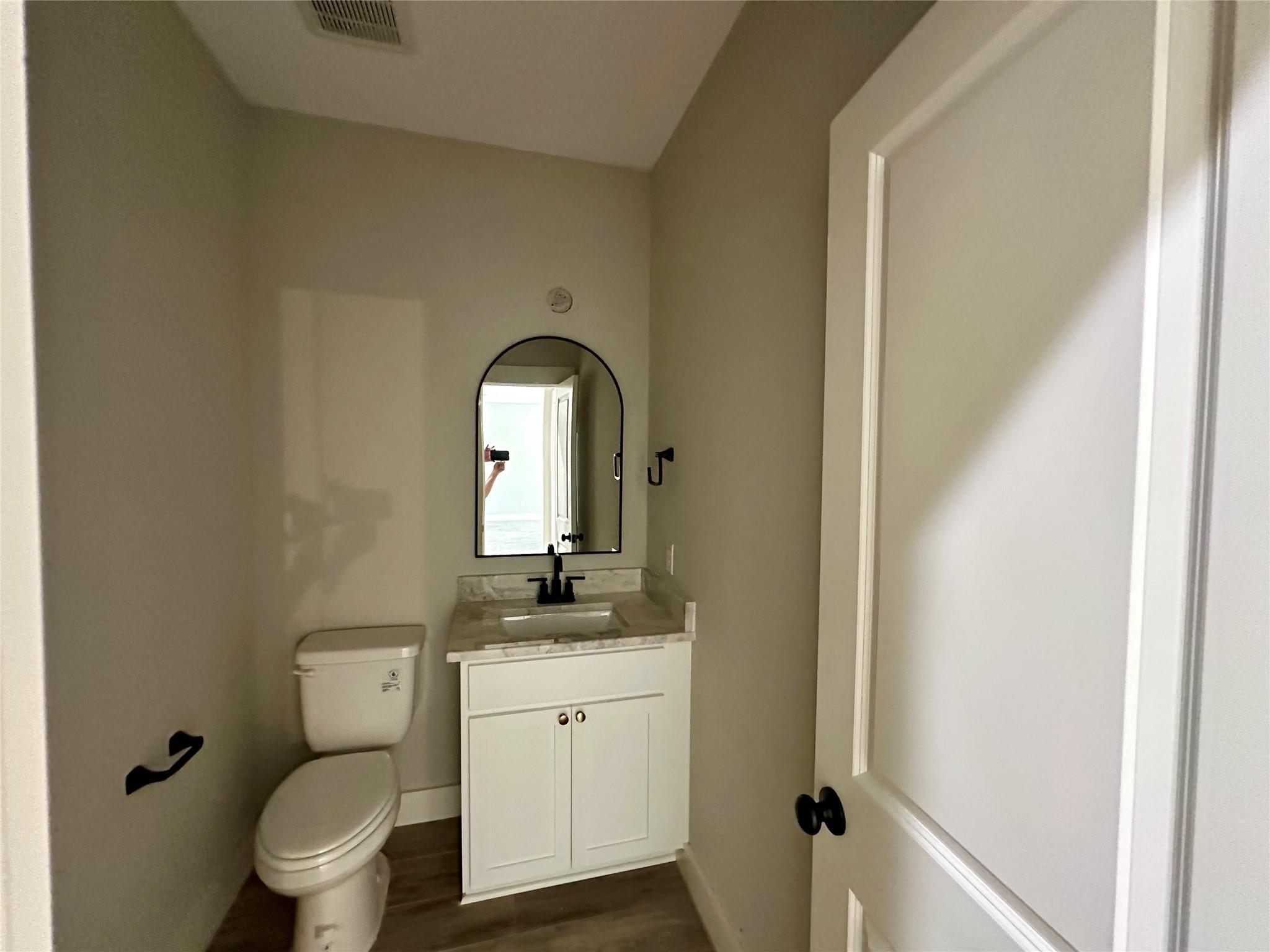 15 Persimmon Dr, Wimberley, TX 78676