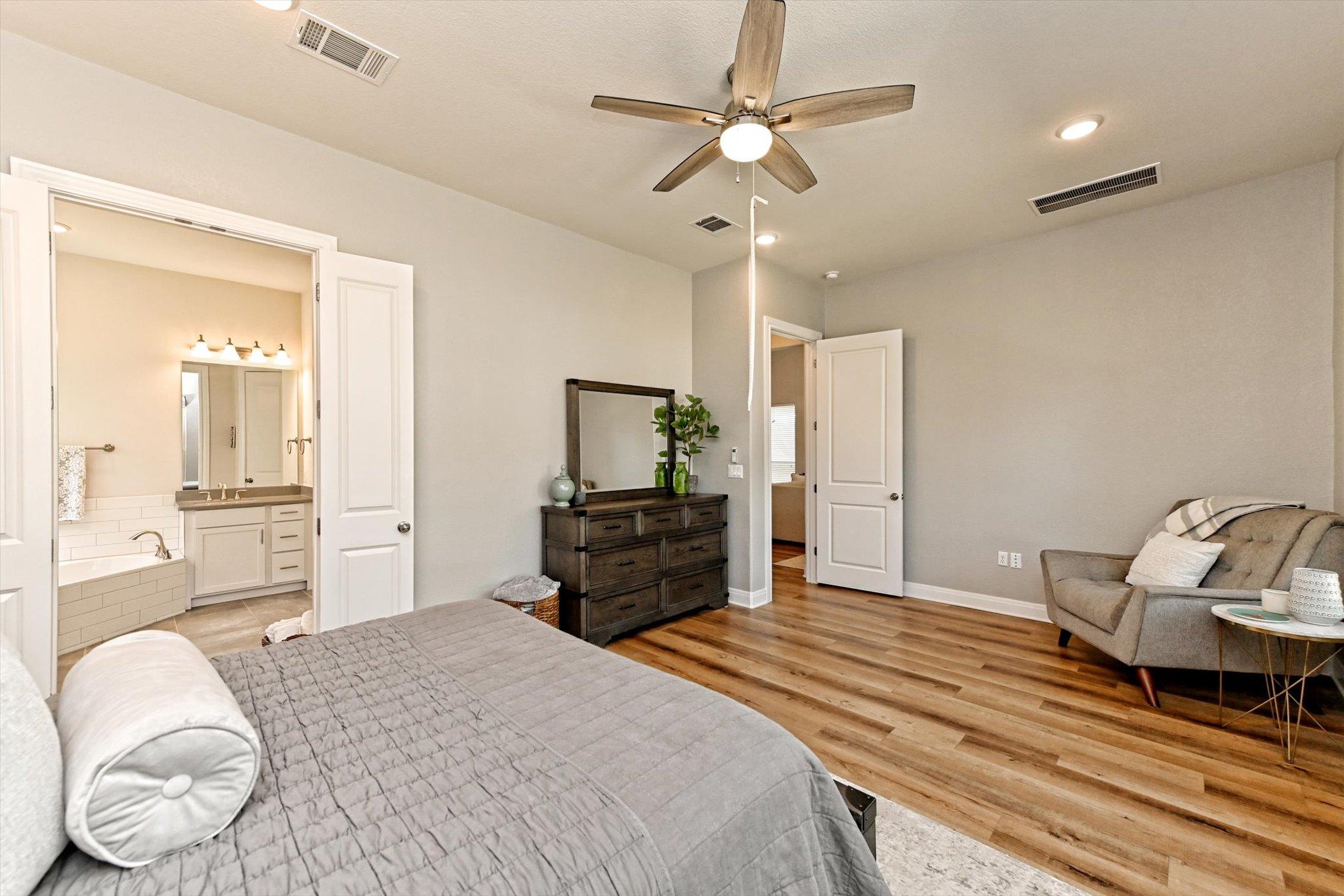 11912 Bayshore Cv, Austin, TX 78726