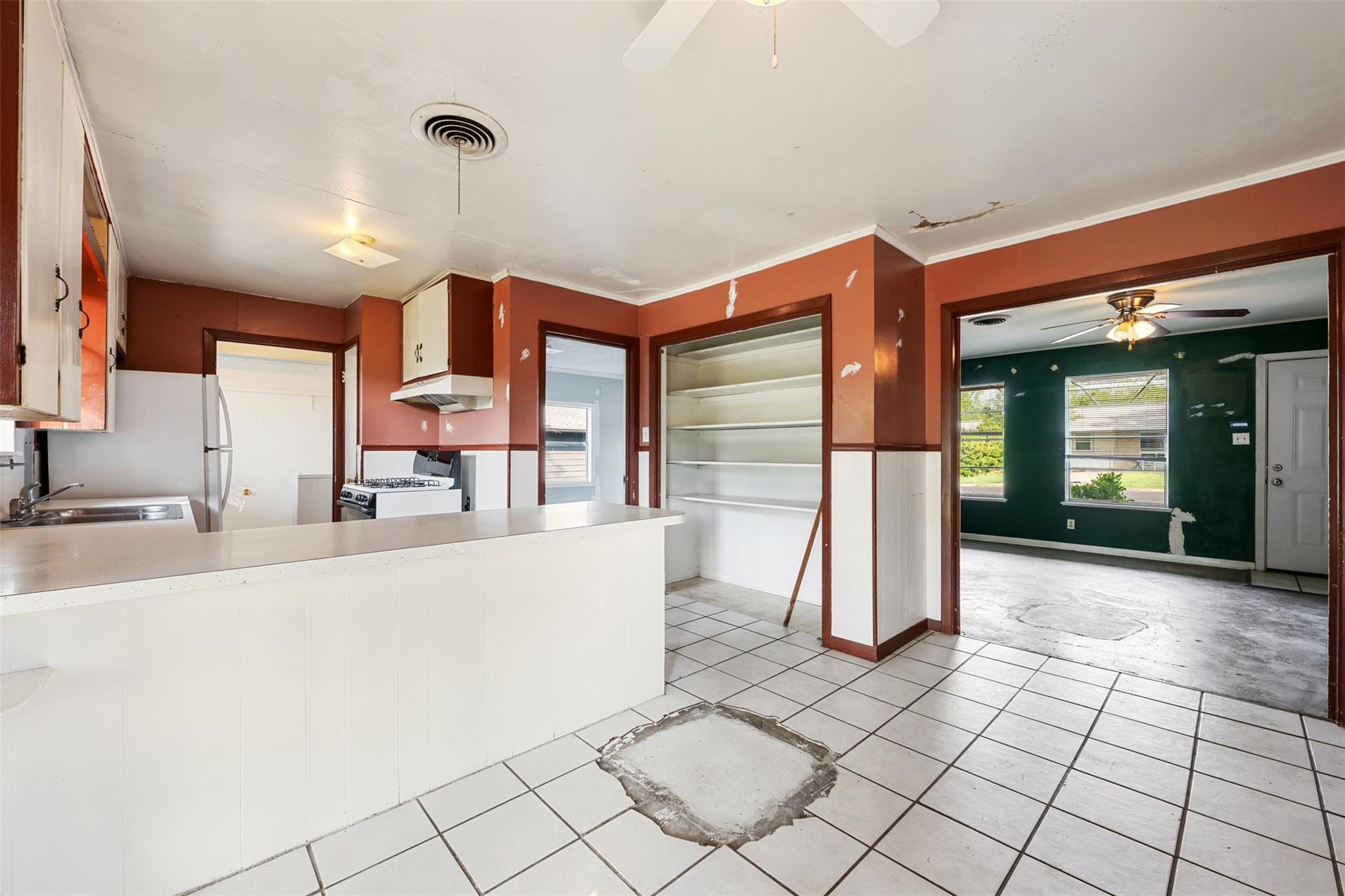 2712 Friar Tuck Ln, Austin, TX 78704