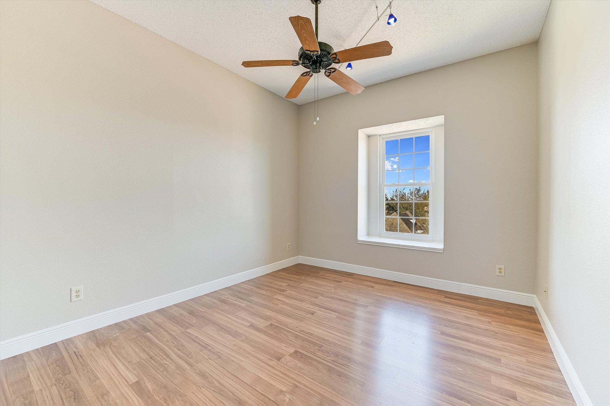 7304 Halbert Dr, Austin, TX 78750