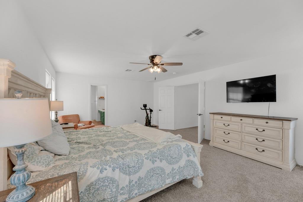 150 Mistletoe Ln, Kyle, TX 78640