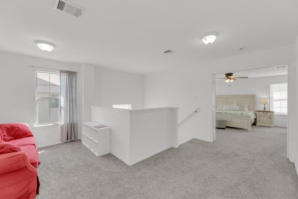 150 Mistletoe Ln, Kyle, TX 78640