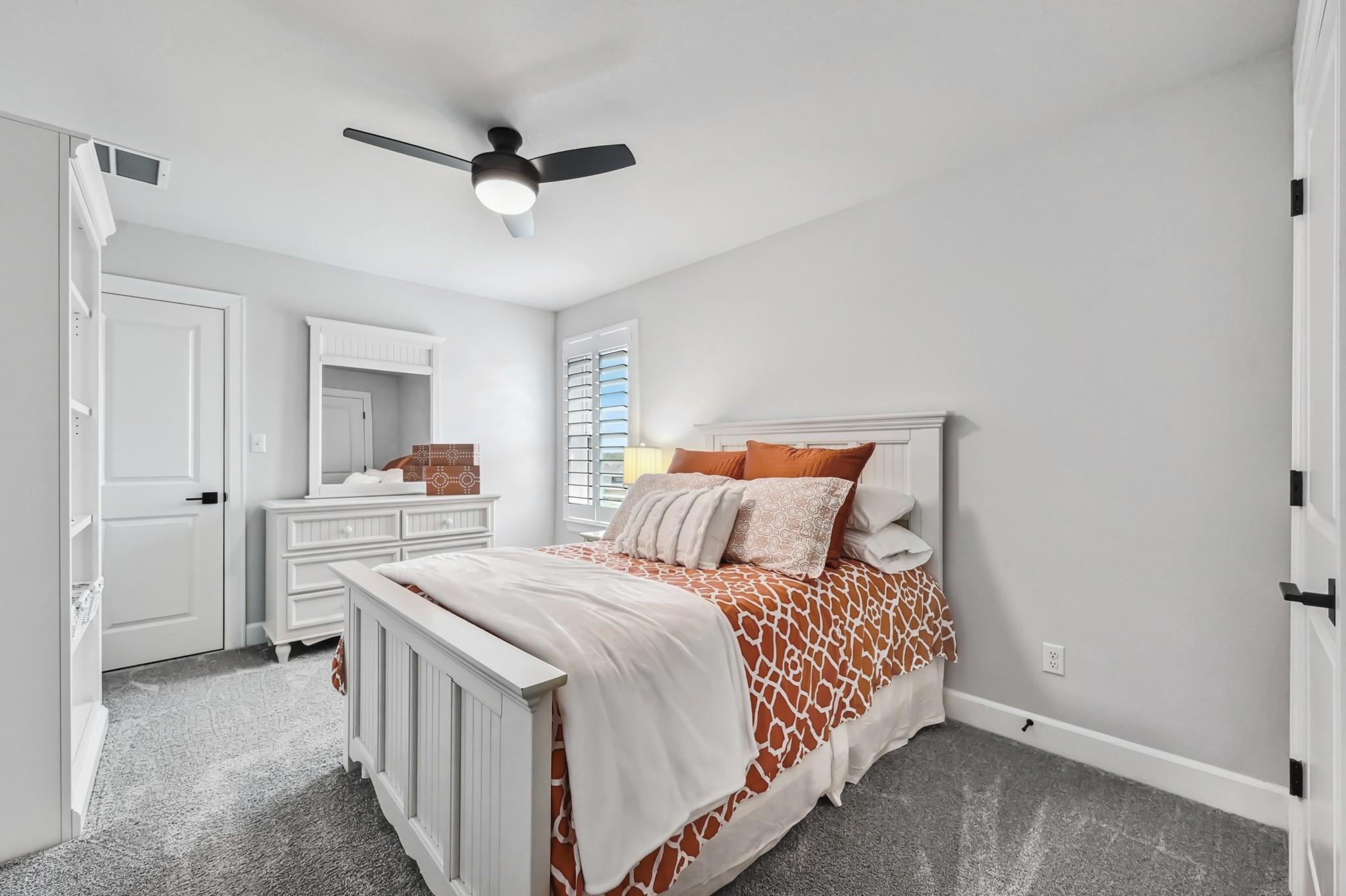 113 Cibolo Creek Loop, Bastrop, TX 78602