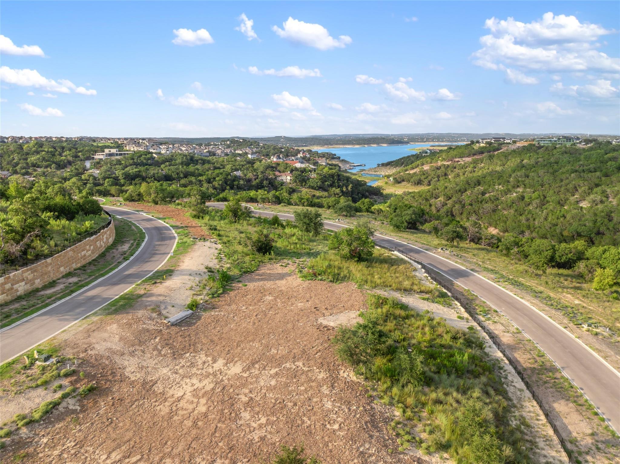 955 Flagtop Ct, Lakeway, TX 78738