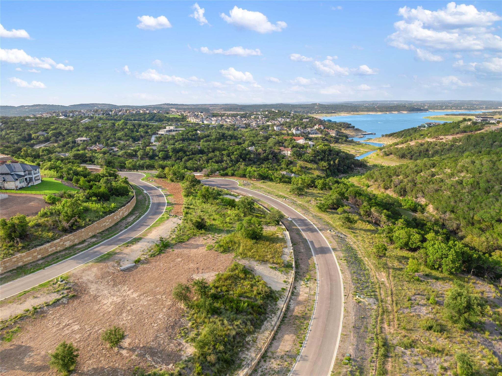 955 Flagtop Ct, Lakeway, TX 78738