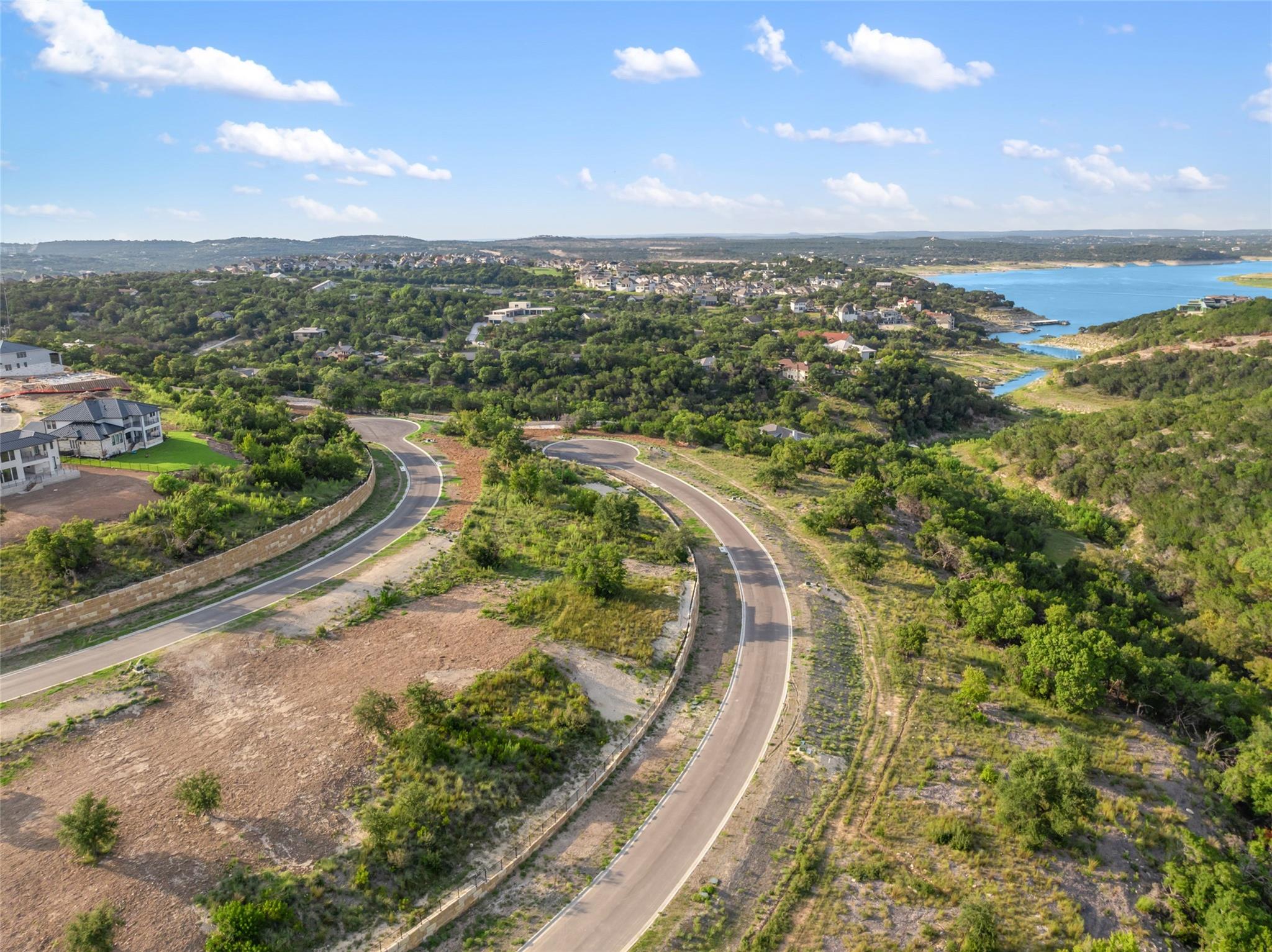 955 Flagtop Ct, Lakeway, TX 78738