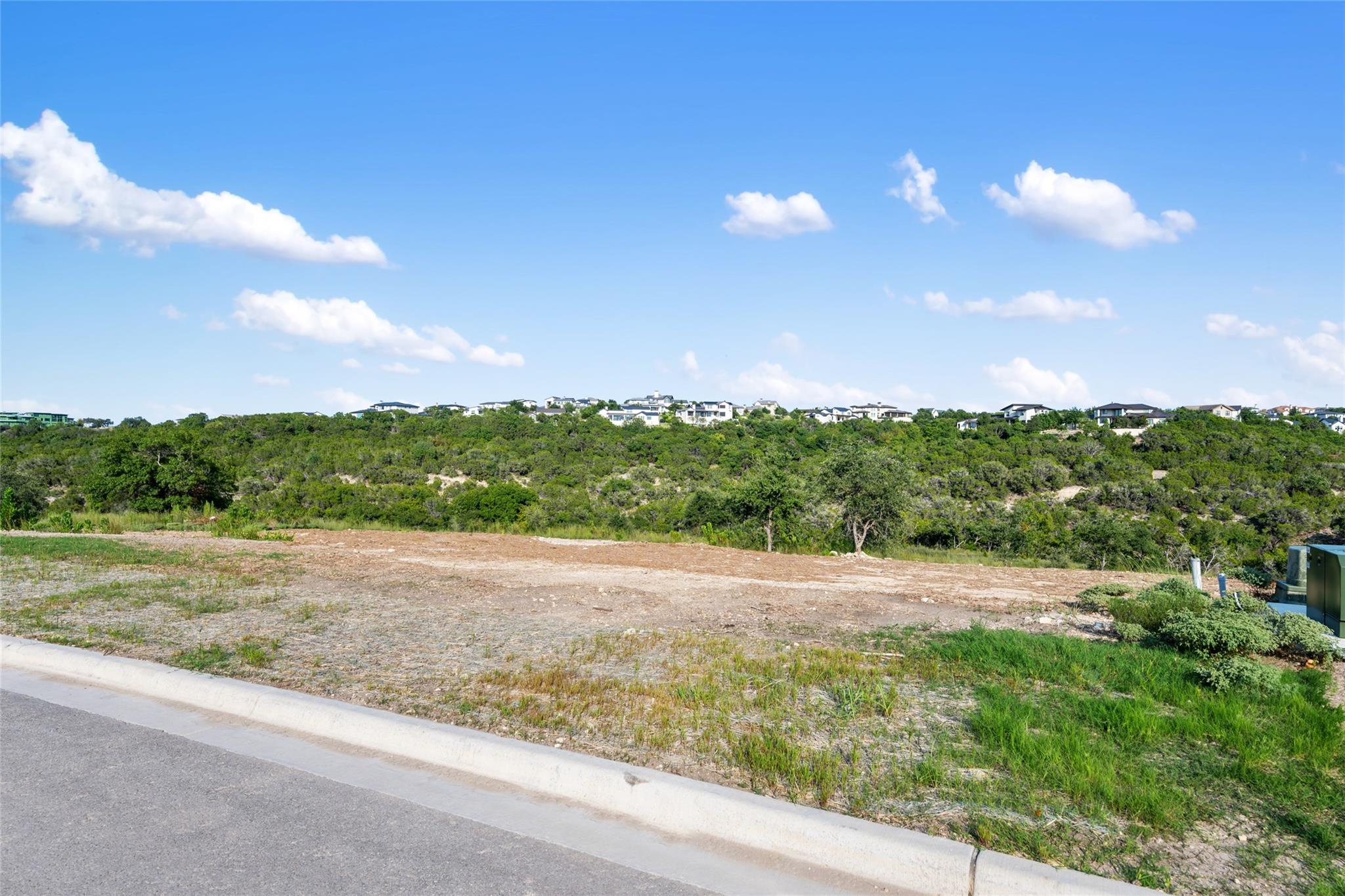 955 Flagtop Ct, Lakeway, TX 78738