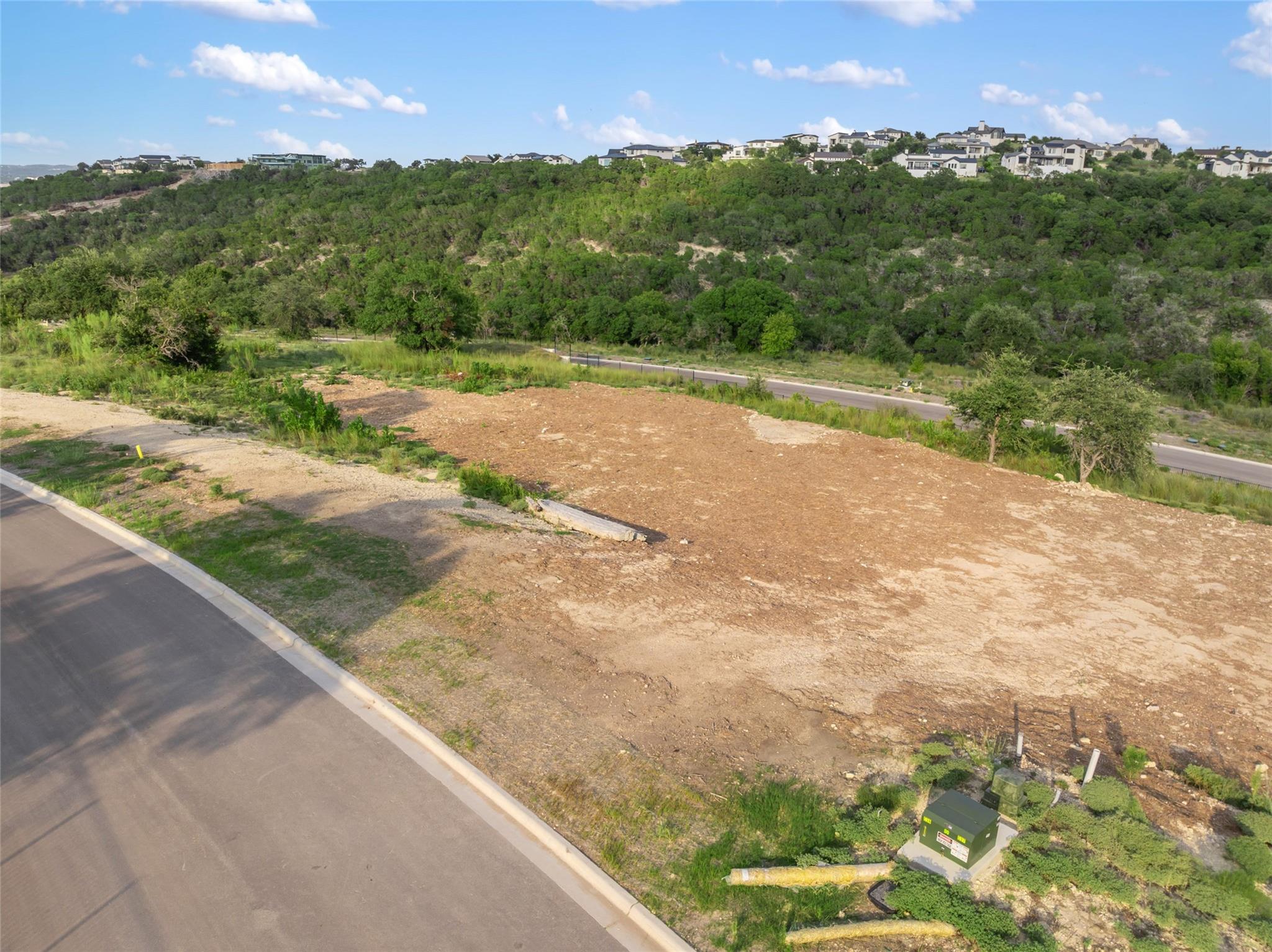 955 Flagtop Ct, Lakeway, TX 78738