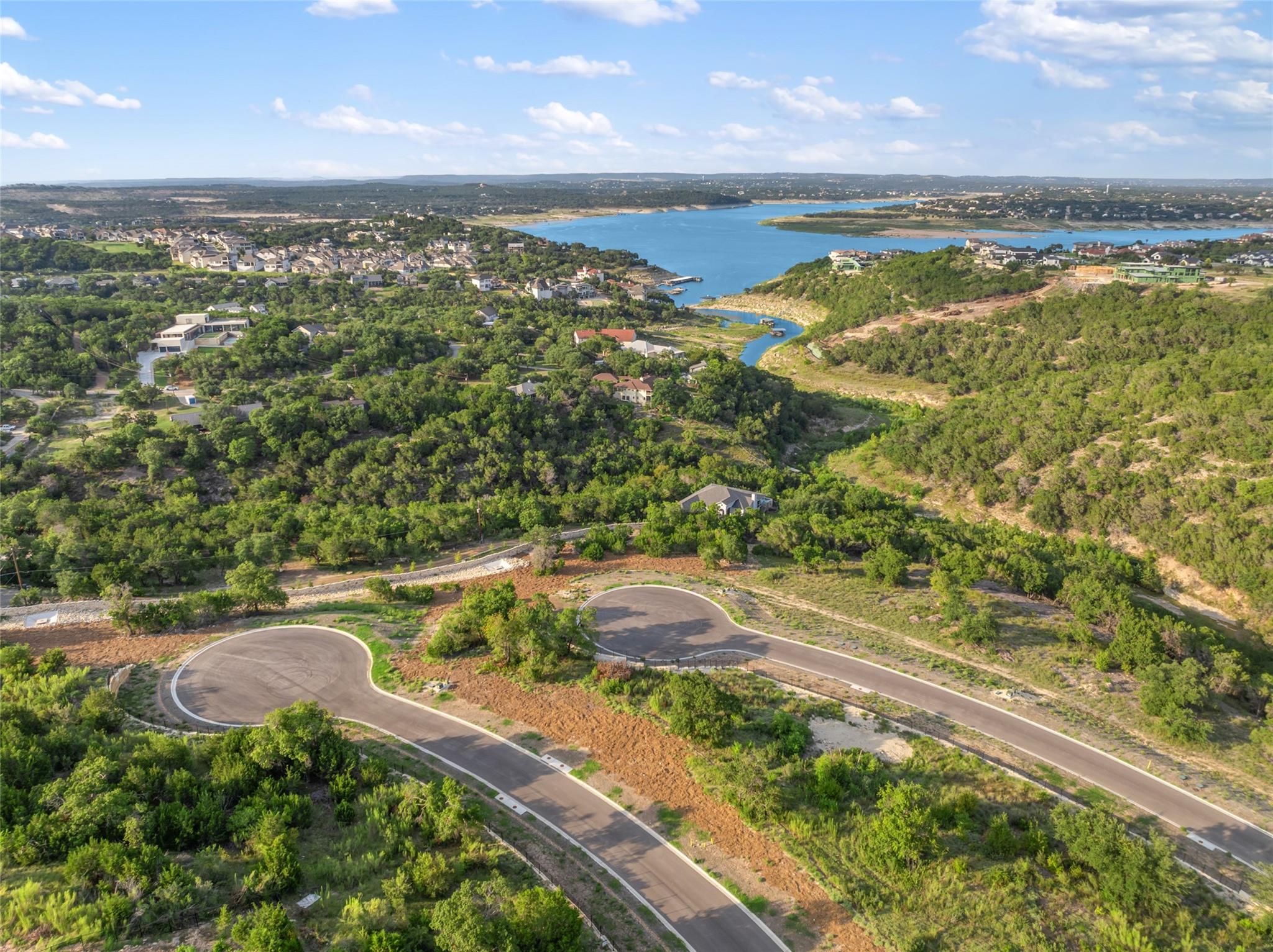 955 Flagtop Ct, Lakeway, TX 78738