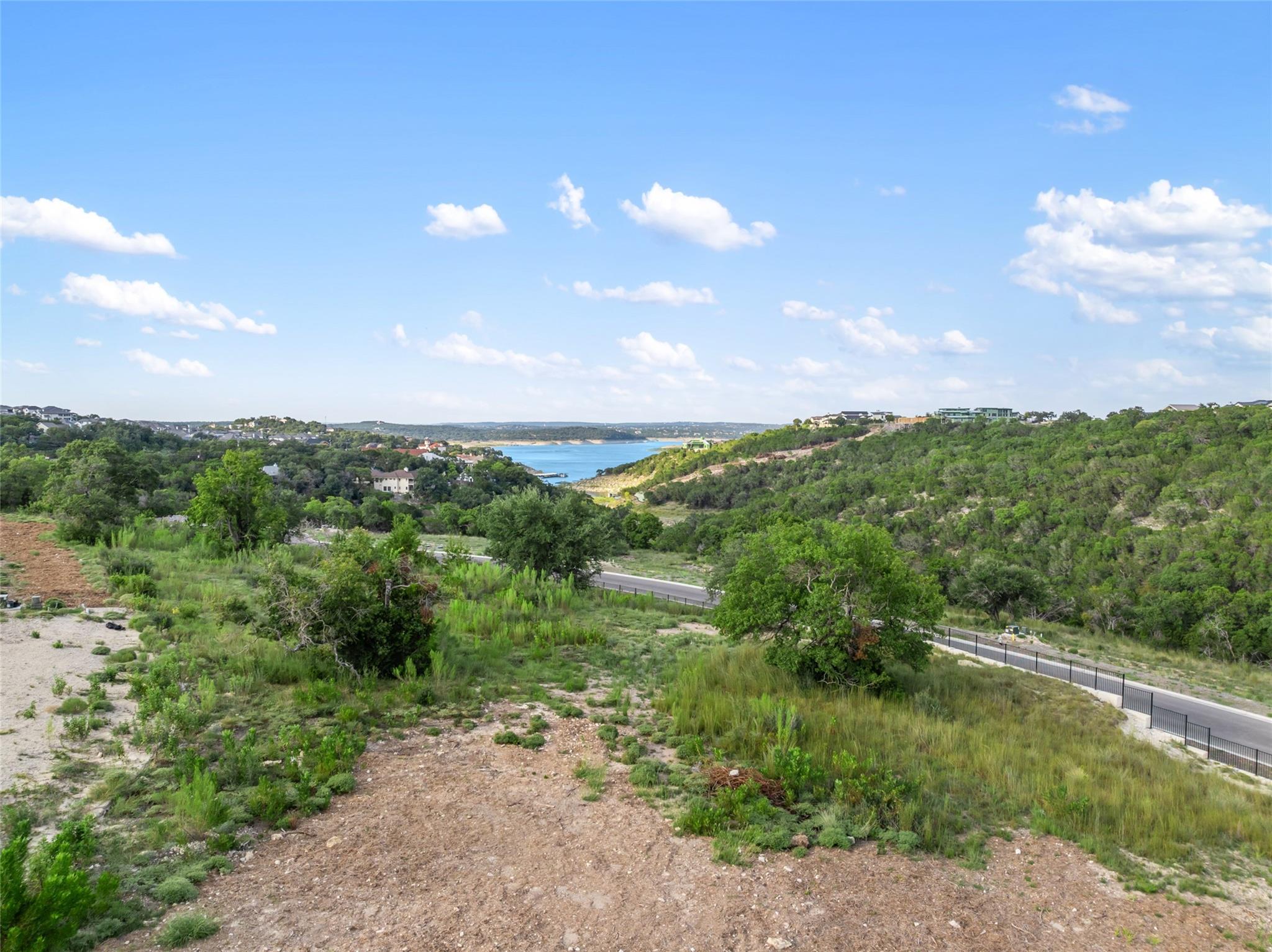 955 Flagtop Ct, Lakeway, TX 78738