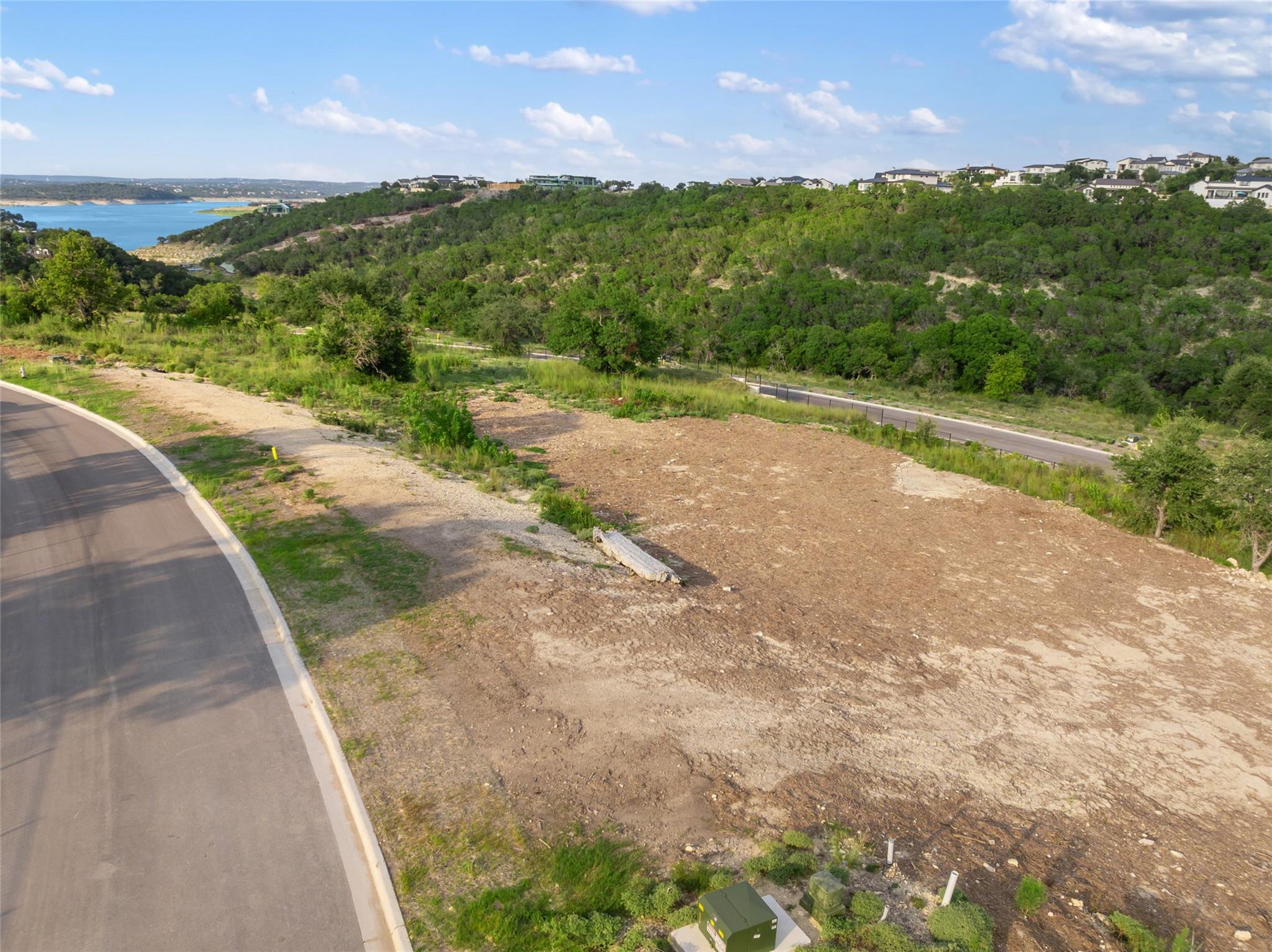 955 Flagtop Ct, Lakeway, TX 78738