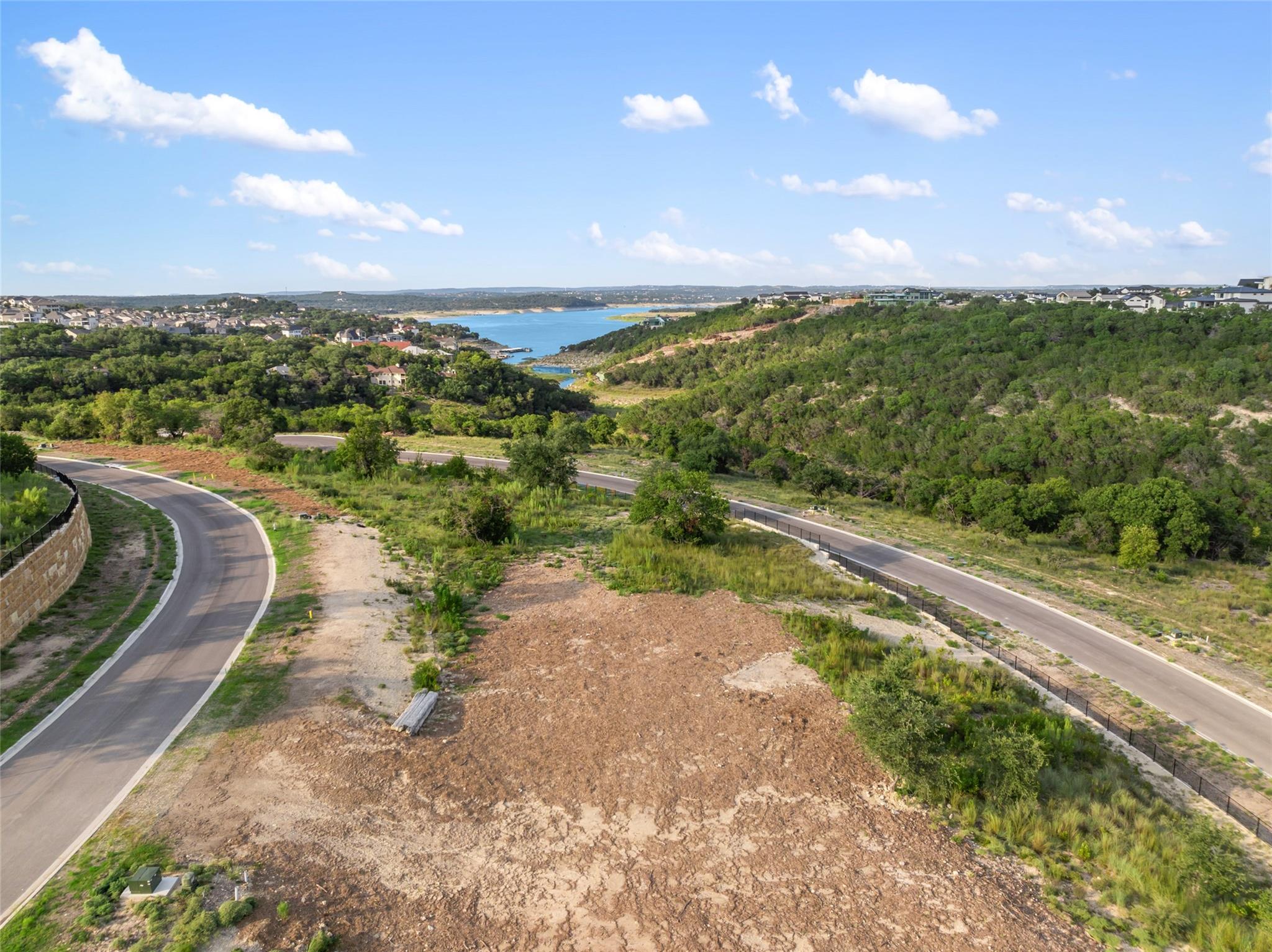 955 Flagtop Ct, Lakeway, TX 78738