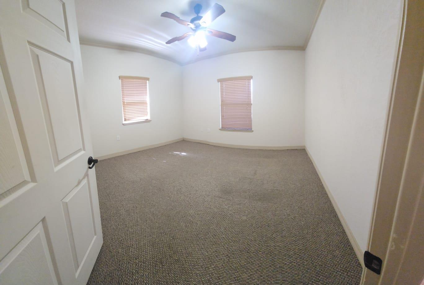 2851 Joe Dimaggio Blvd # 2, Round Rock, TX 78665