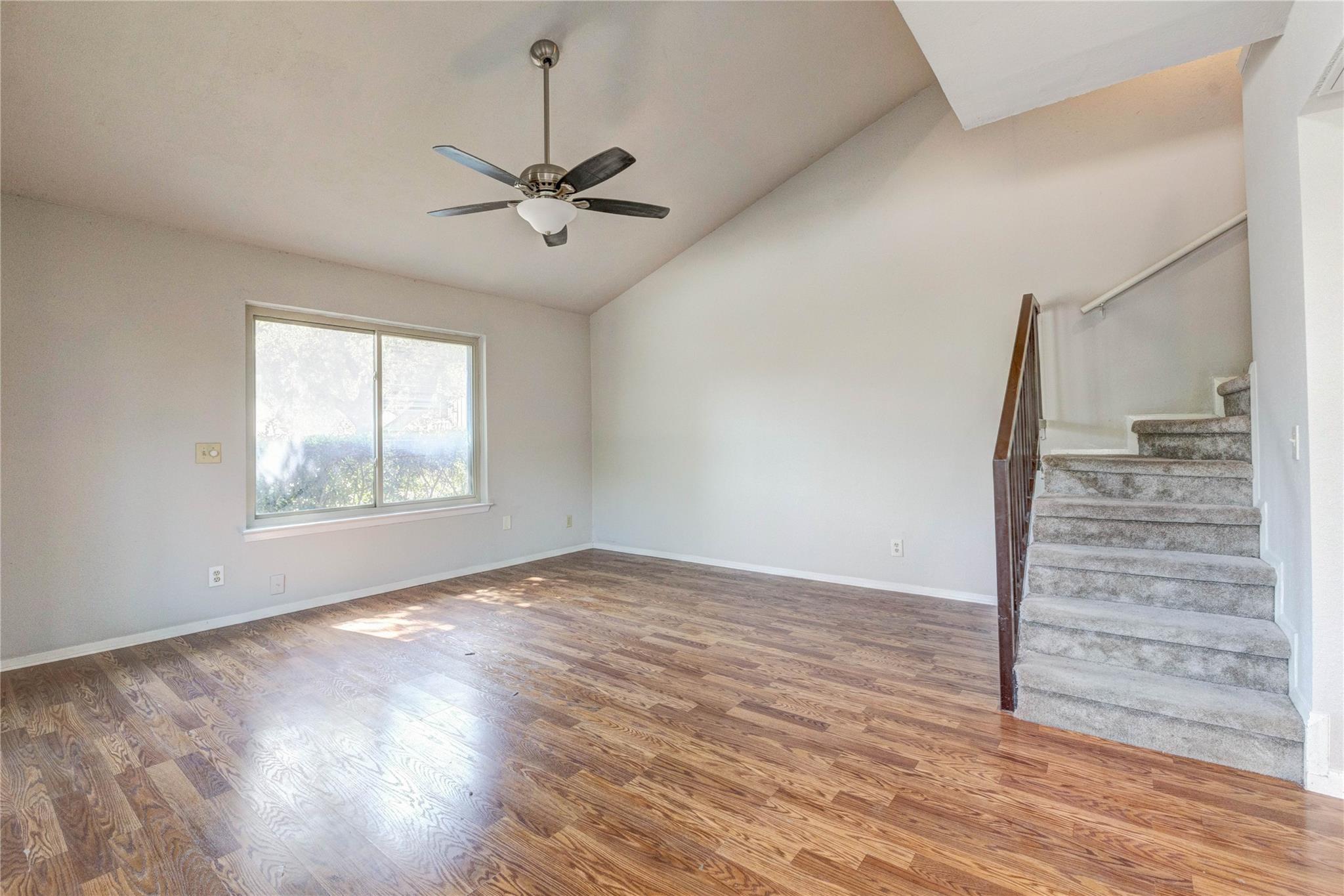 901 E Village Ln, Austin, TX 78758