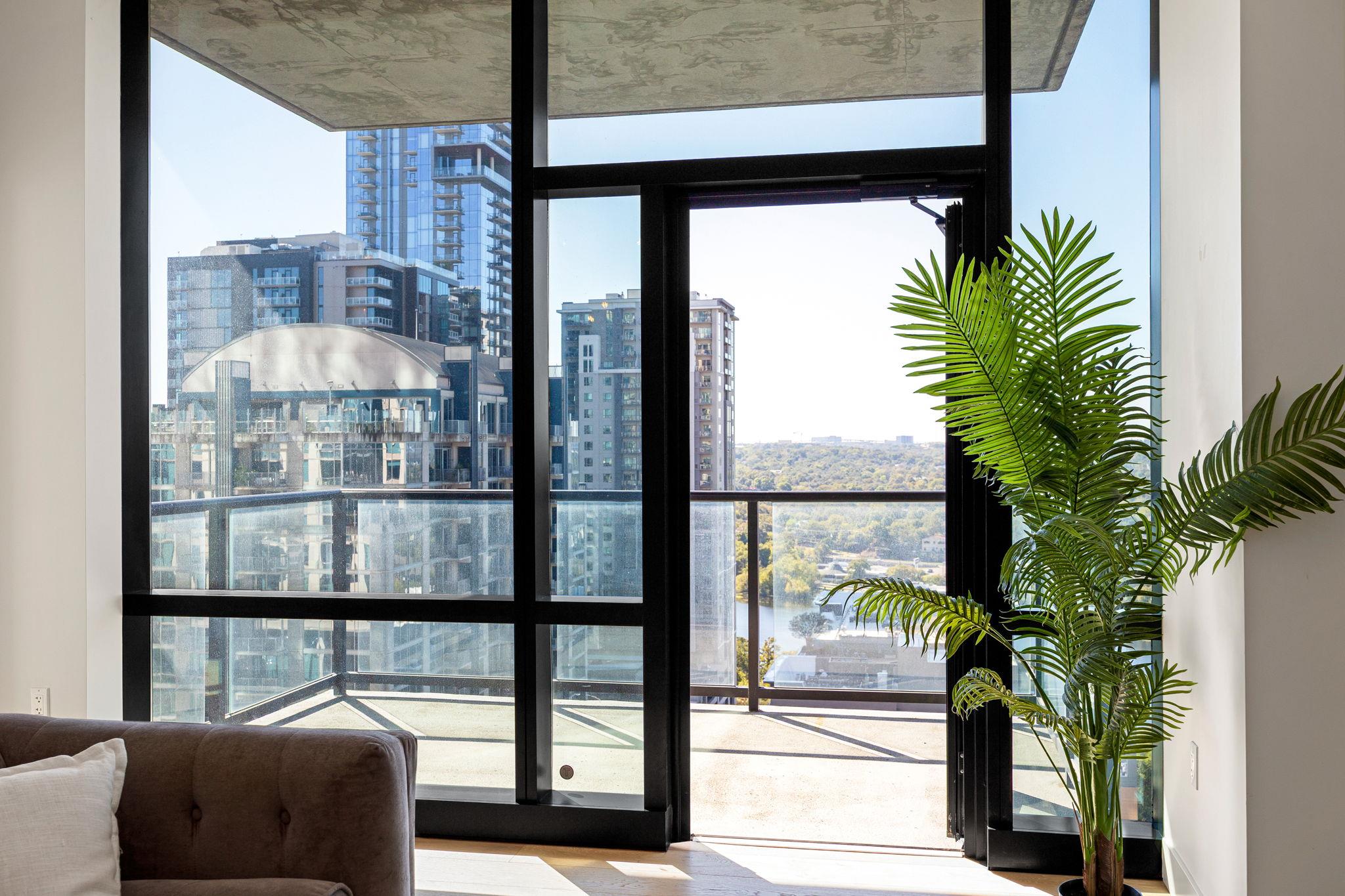 70 Rainey St # 1901, Austin, TX 78701