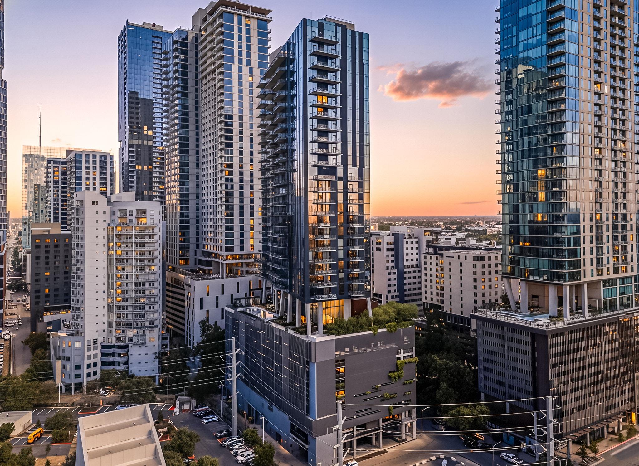 70 Rainey St # 1901, Austin, TX 78701