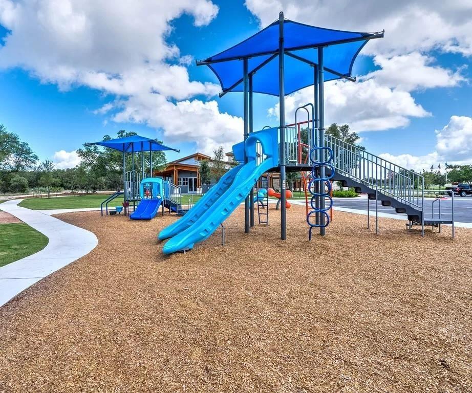 409 Lewisville Ln, Leander, TX 78641