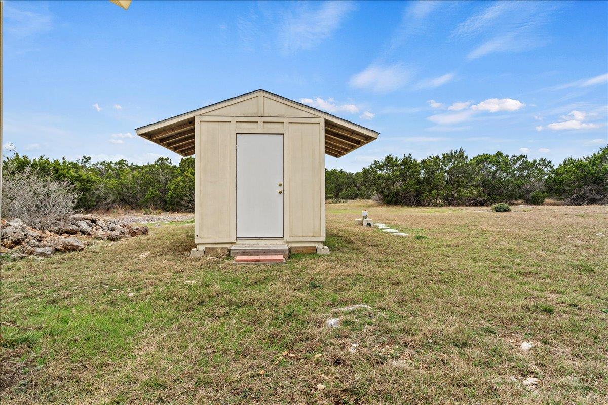 140 Cave Springs Rd, Wimberley, TX 78676