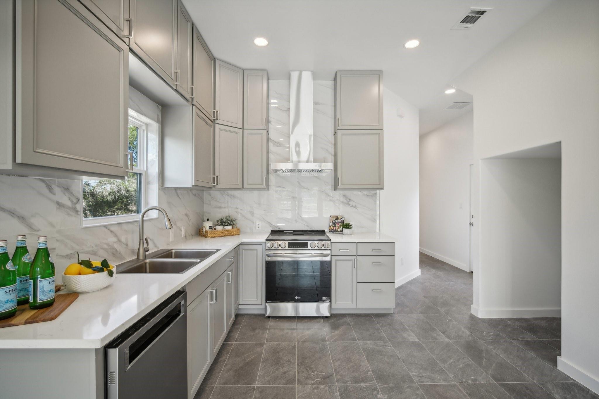 117 Golf Crest Dr, Wimberley, TX 78676
