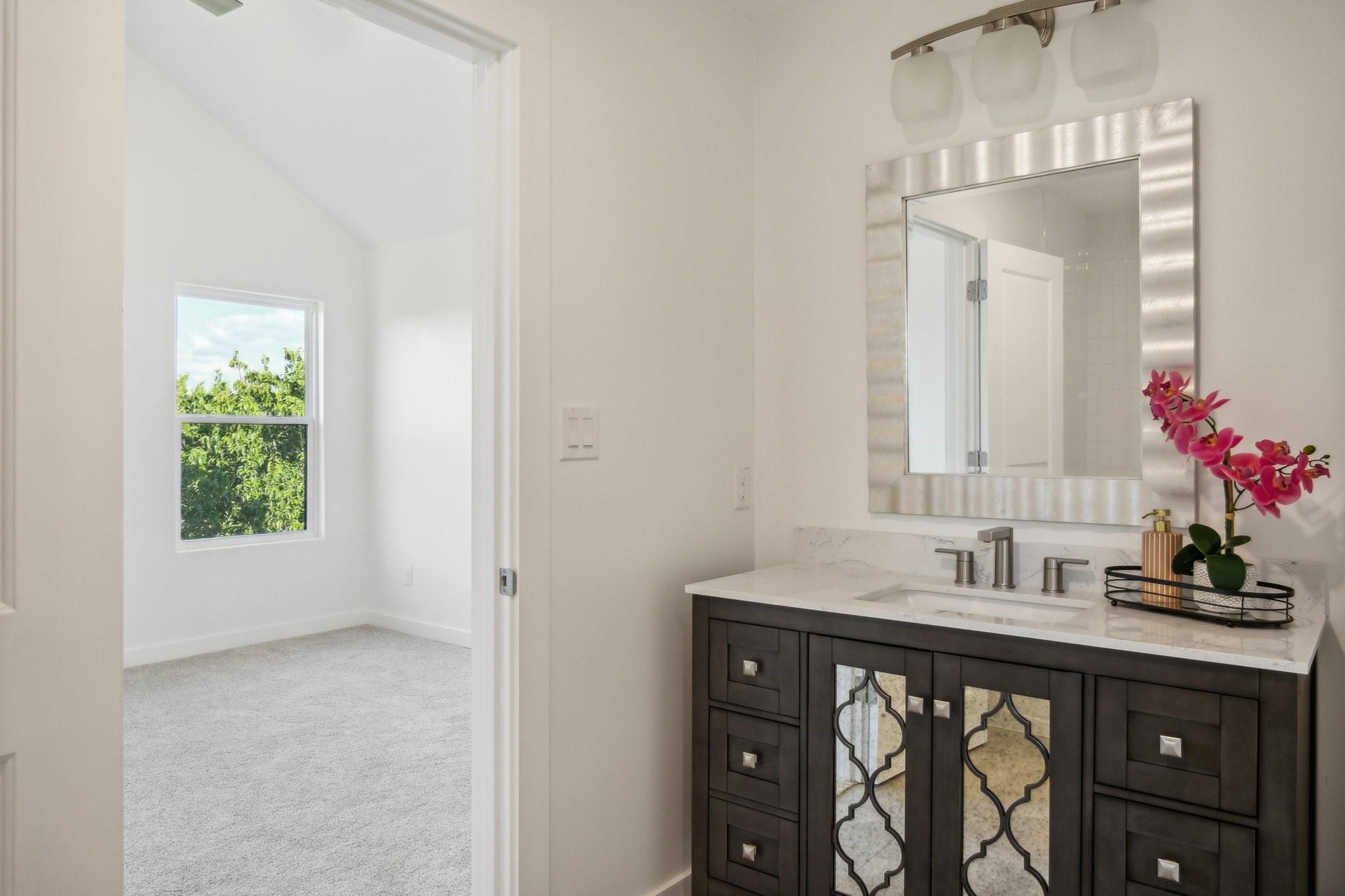117 Golf Crest Dr, Wimberley, TX 78676
