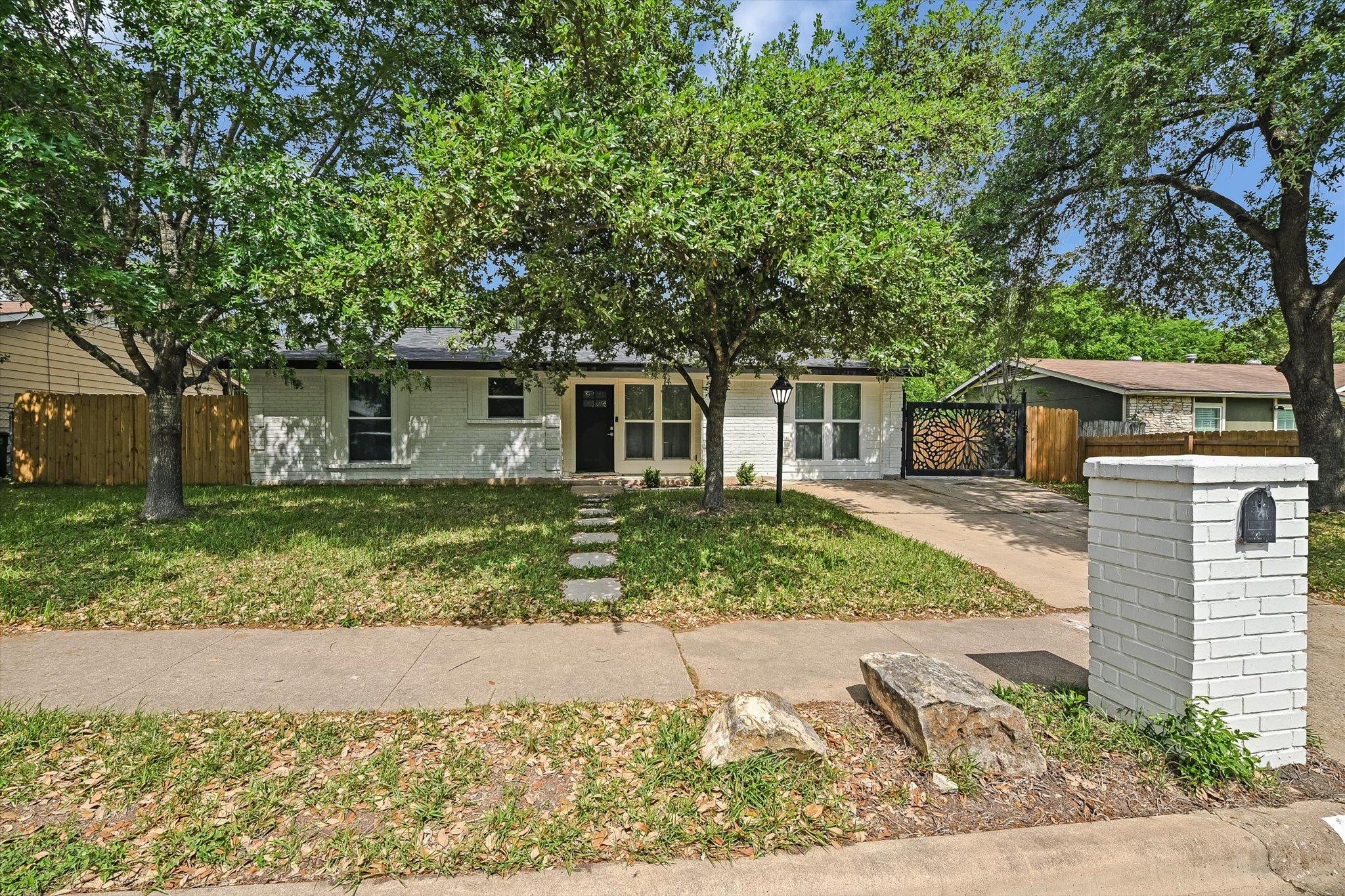 6300 Merriwood Dr, Austin, TX 78745