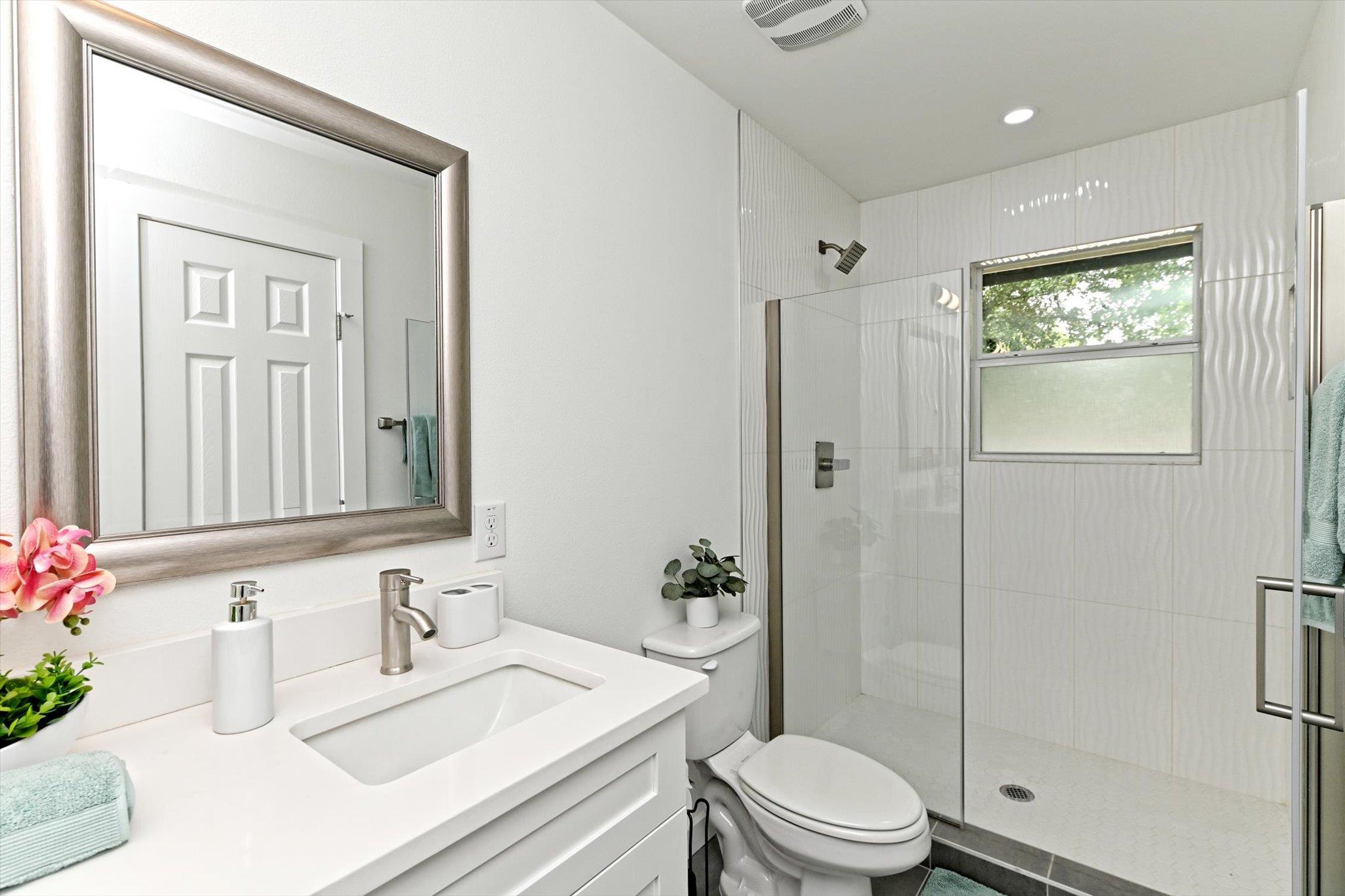 6300 Merriwood Dr, Austin, TX 78745