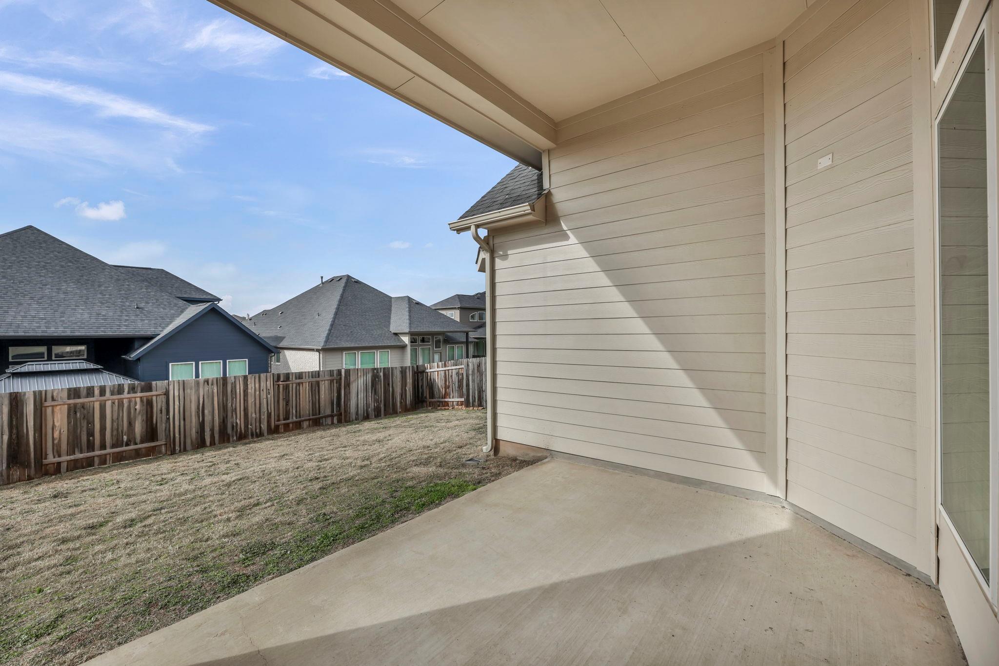 252 Sabino Dr, Buda, TX 78610