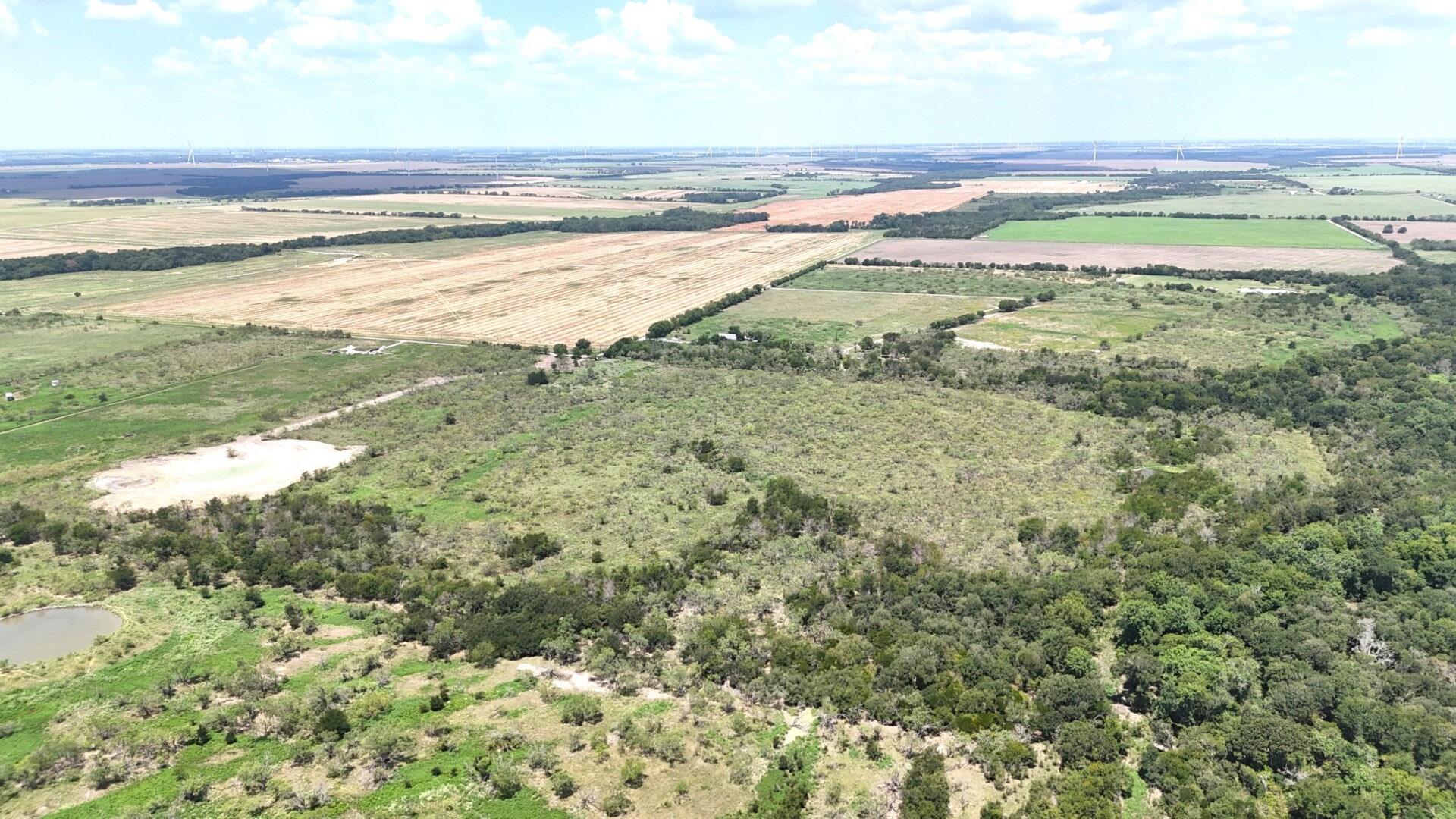 04LBCD 1127 LCR 607, Mart, TX 76664