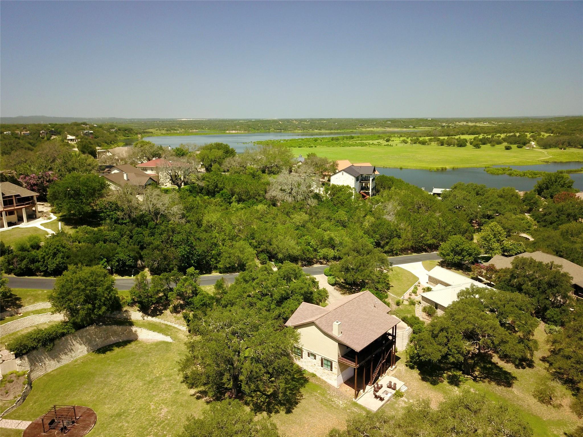 300 Harbor Dr, Spicewood, TX 78669