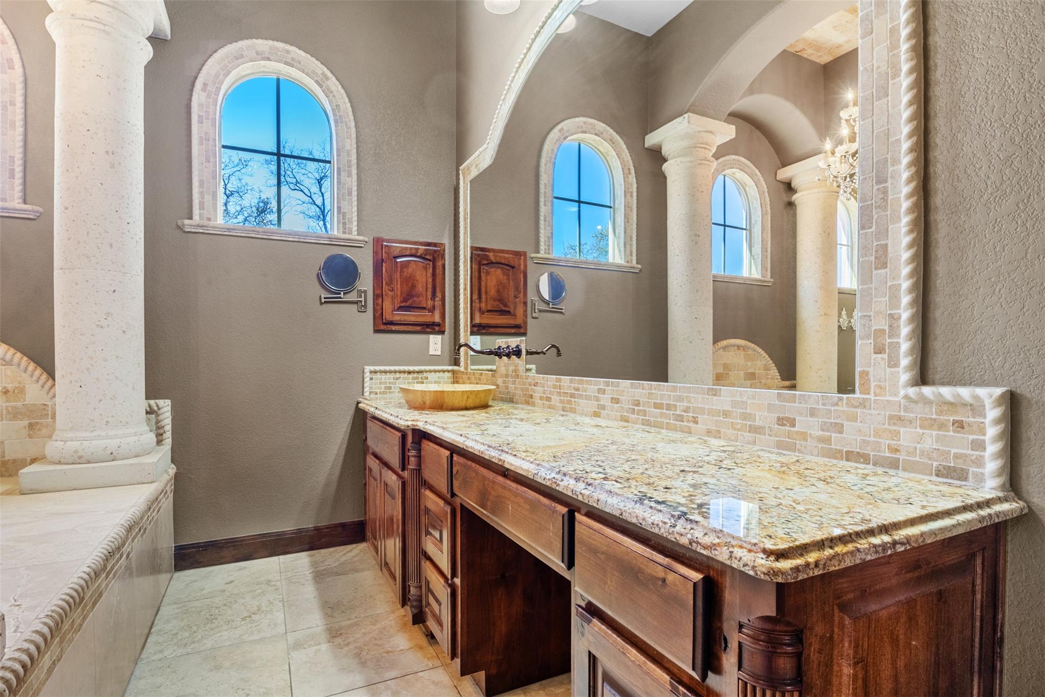 220 Gabriel Wood Dr, Georgetown, TX 78633