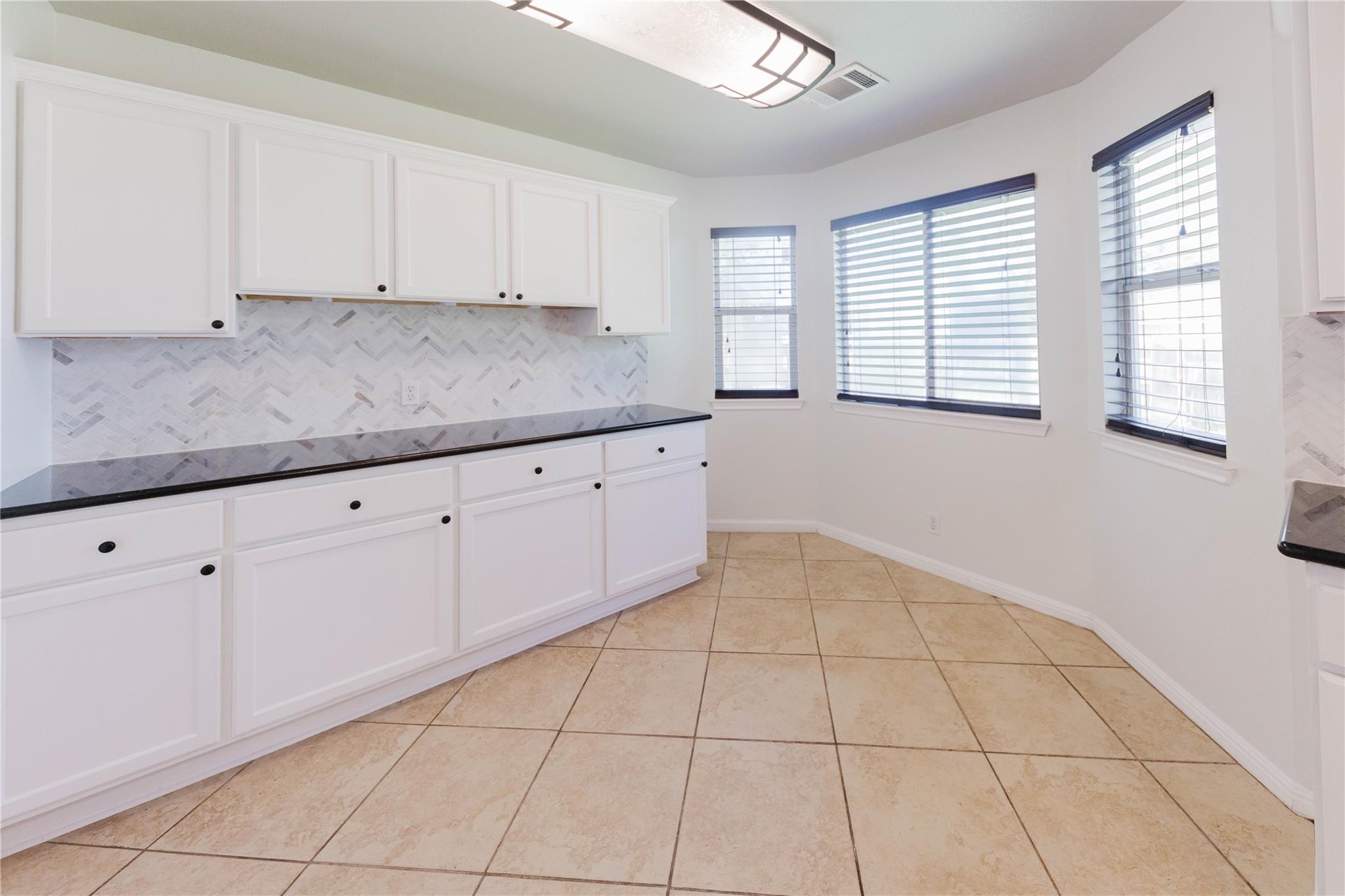 115 Hummingbird Ct, Cedar Creek, TX 78612