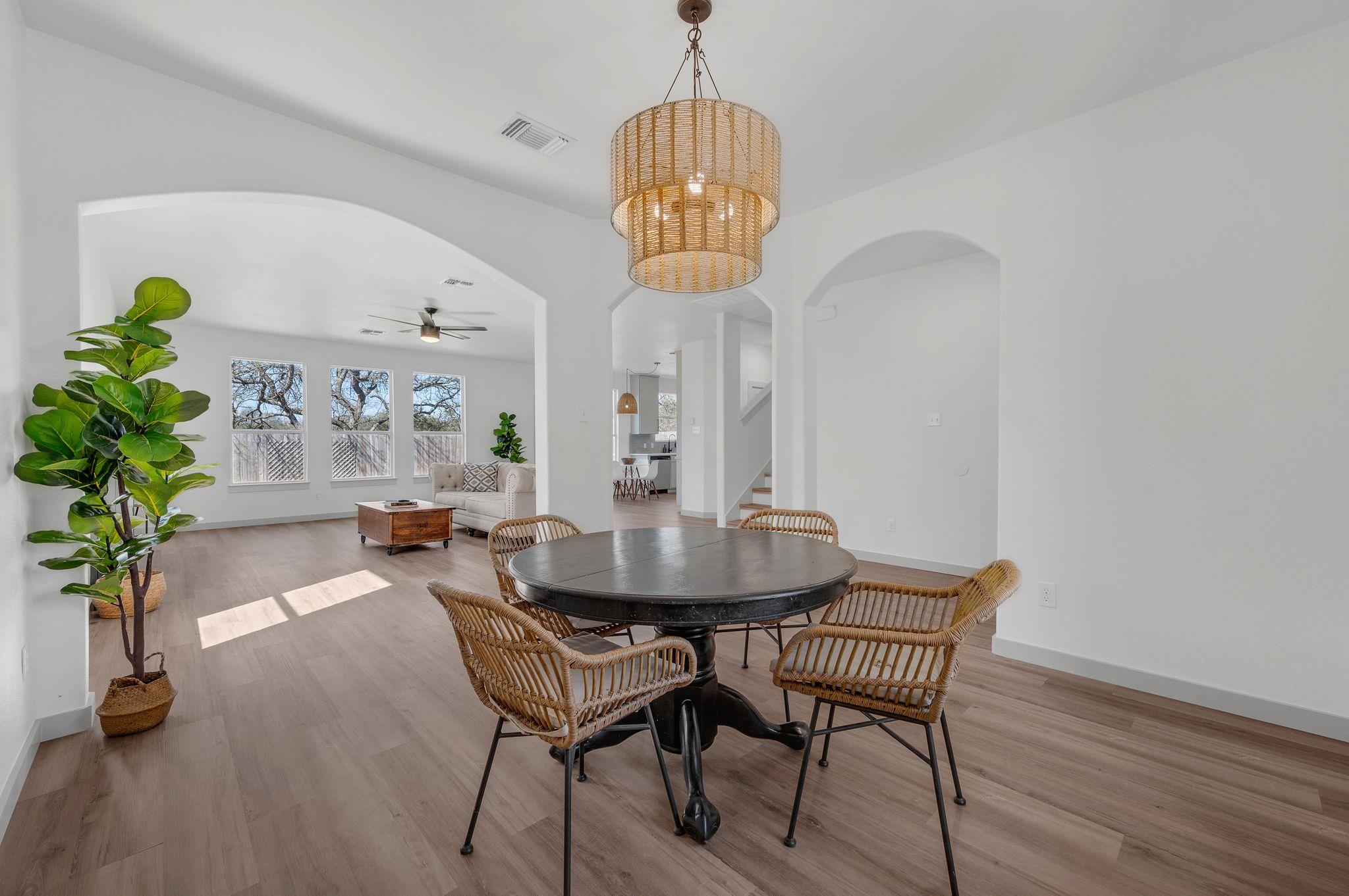 121 Moorhen Ln, Leander, TX 78641