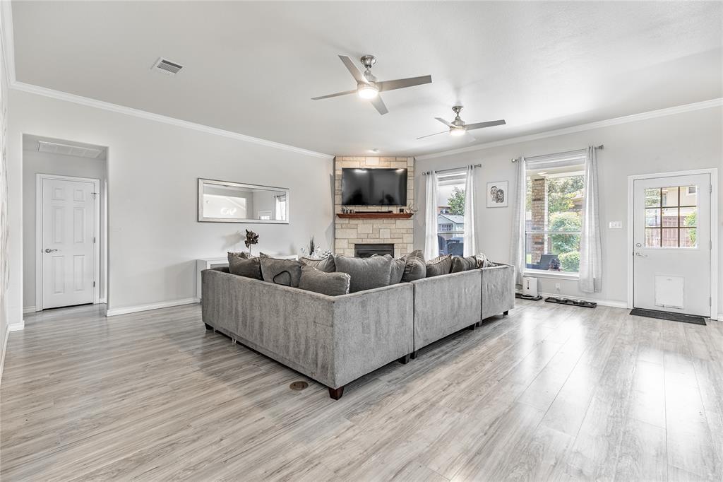 1103 Harvest Dr, Nolanville, TX 76559