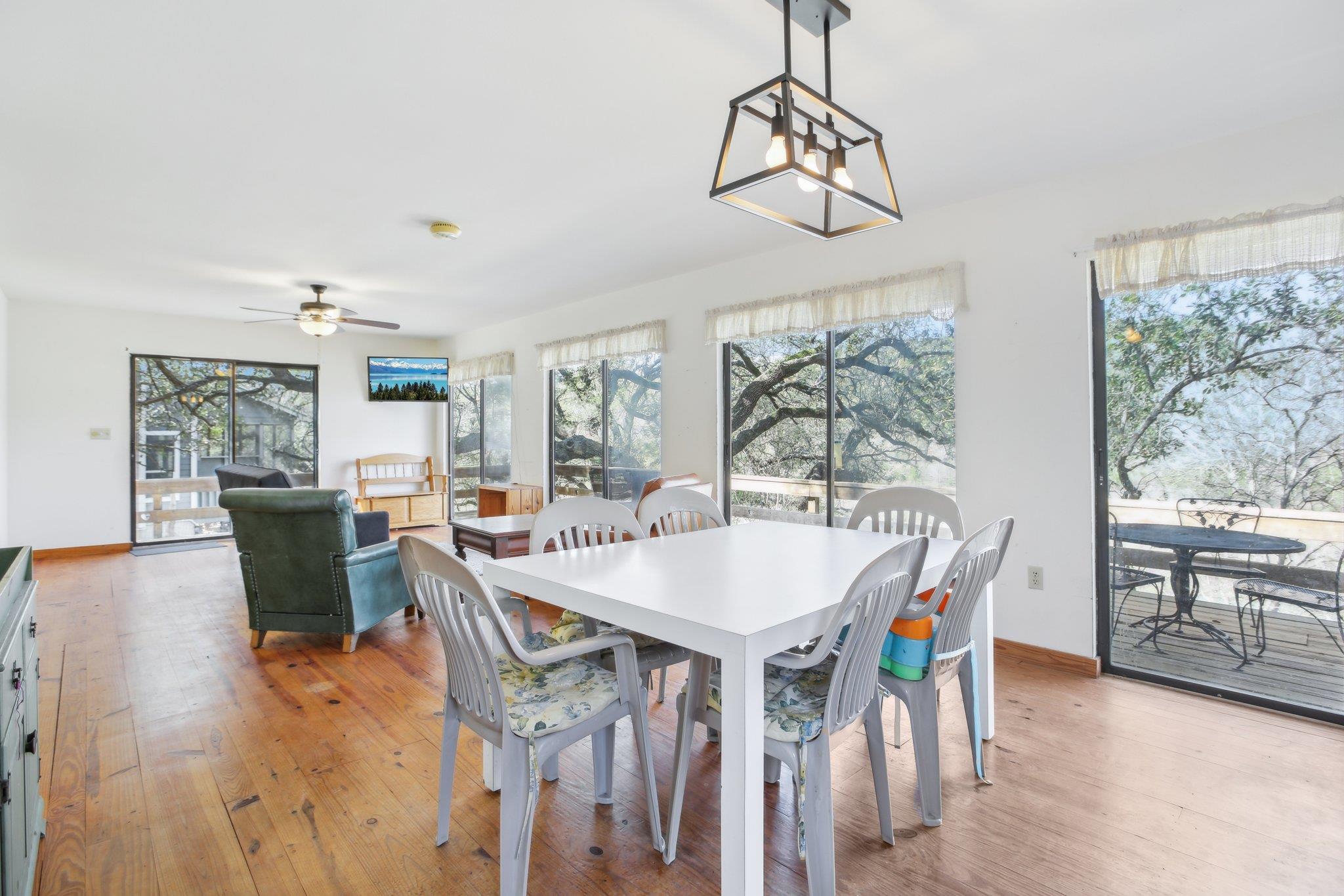 520 River Rapids Rd, Wimberley, TX 78676